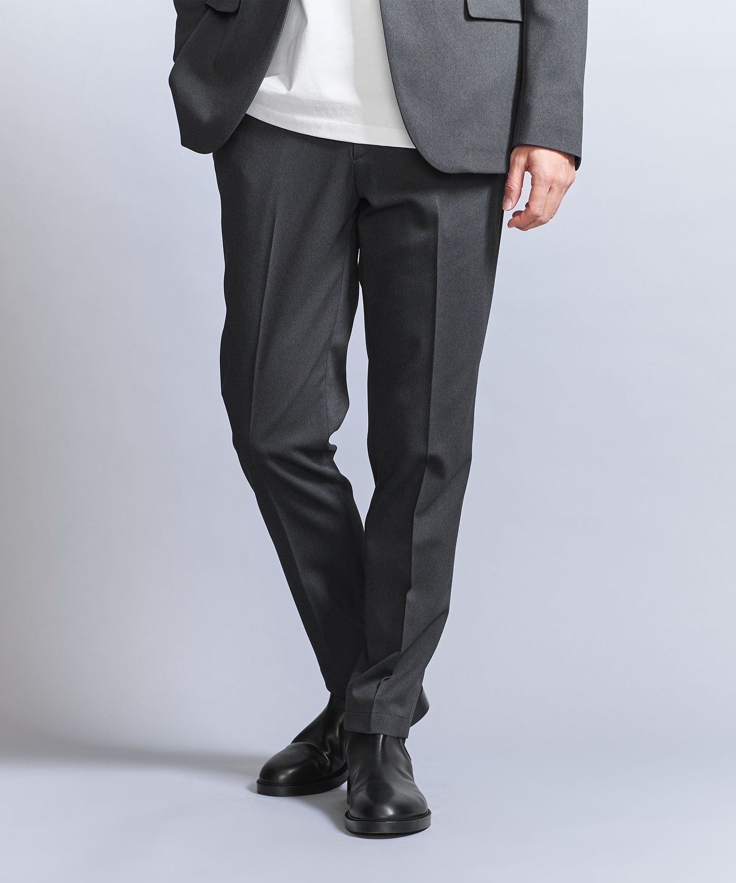 【ビューティ&ユース ユナイテッドアローズ/BEAUTY&YOUTH / UNITED ARROWS / MEN】のシャンブレー PE ノープリーツ スリムパンツ -セットアップ対応- インテリア・キッズ・メンズ・レディースファッション・服の通販 founy(ファニー) 　ファッション　Fashion　メンズファッション　Fashion for Men　ボトムス　Bottoms　クッション　Cushion, Throw Pillow　コイン　Coin, Coin Design　コンパクト　Compact, Small Size　シャンブレー　Chambray, Denim-Like Fabric　ジャケット　Jacket, Outerwear　スタンダード　Standard, Basic　スラックス　Slacks, Dress Pants　スリム　Slim, Slim Fit　セットアップ　Set-Up, Coordinated Outfit　トラベル　Travel, Travel Gear　トレンド　Trend, Trending Now　ハーフ　Half, Half-Length　プリーツ　Pleats, Pleated　ベーシック　Basic, Essential　ポケット　Pocket, Pocket Detail　別注　Limited Edition, Custom Order　A/W・秋冬　Autumn/Winter　S/S・春夏　SS, Spring/Summer, Warm Season　夏　Summer　旅行　Travel　DK.GRAY|ID: prp329100004633076 ipo3291000000033346926