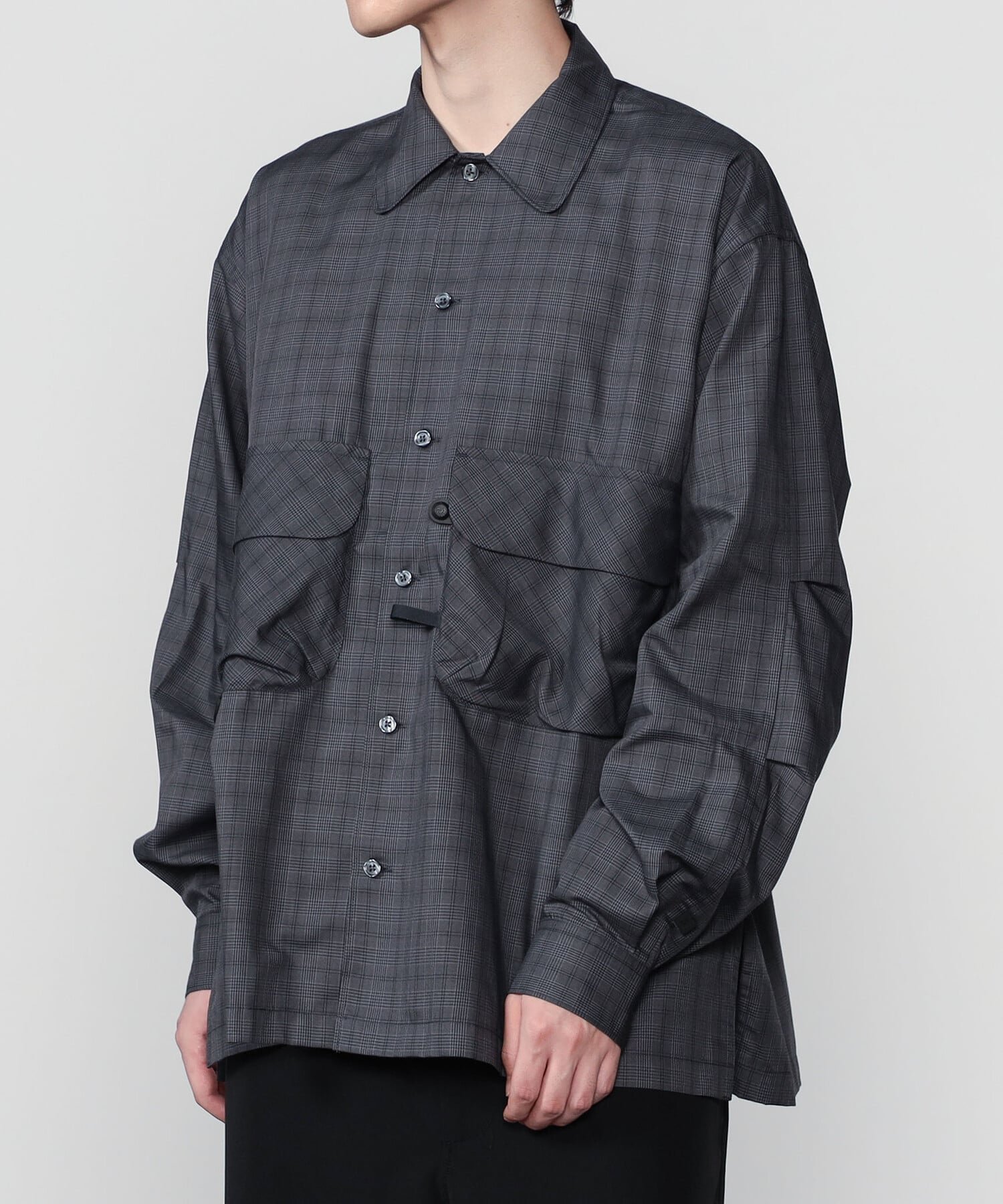 【ビショップ/Bshop / MEN】のTECH SPORTS OPEN COLLAR SHIRT L/S NOVA CHECK MEN インテリア・キッズ・メンズ・レディースファッション・服の通販 founy(ファニー) 　ファッション　Fashion　メンズファッション　Fashion for Men　インナー　Innerwear　クラシック　Classic, Timeless Style　ツイル　Twist, Twisted Detail　フラップ　Flap, Flap Pocket　プリーツ　Pleats, Pleated　ポケット　Pocket, Pocket Detail　ミリタリー　Military, Army Style　長袖　Long Sleeve, Full Sleeve　CHARCOAL|ID: prp329100004633079 ipo3291000000033560199