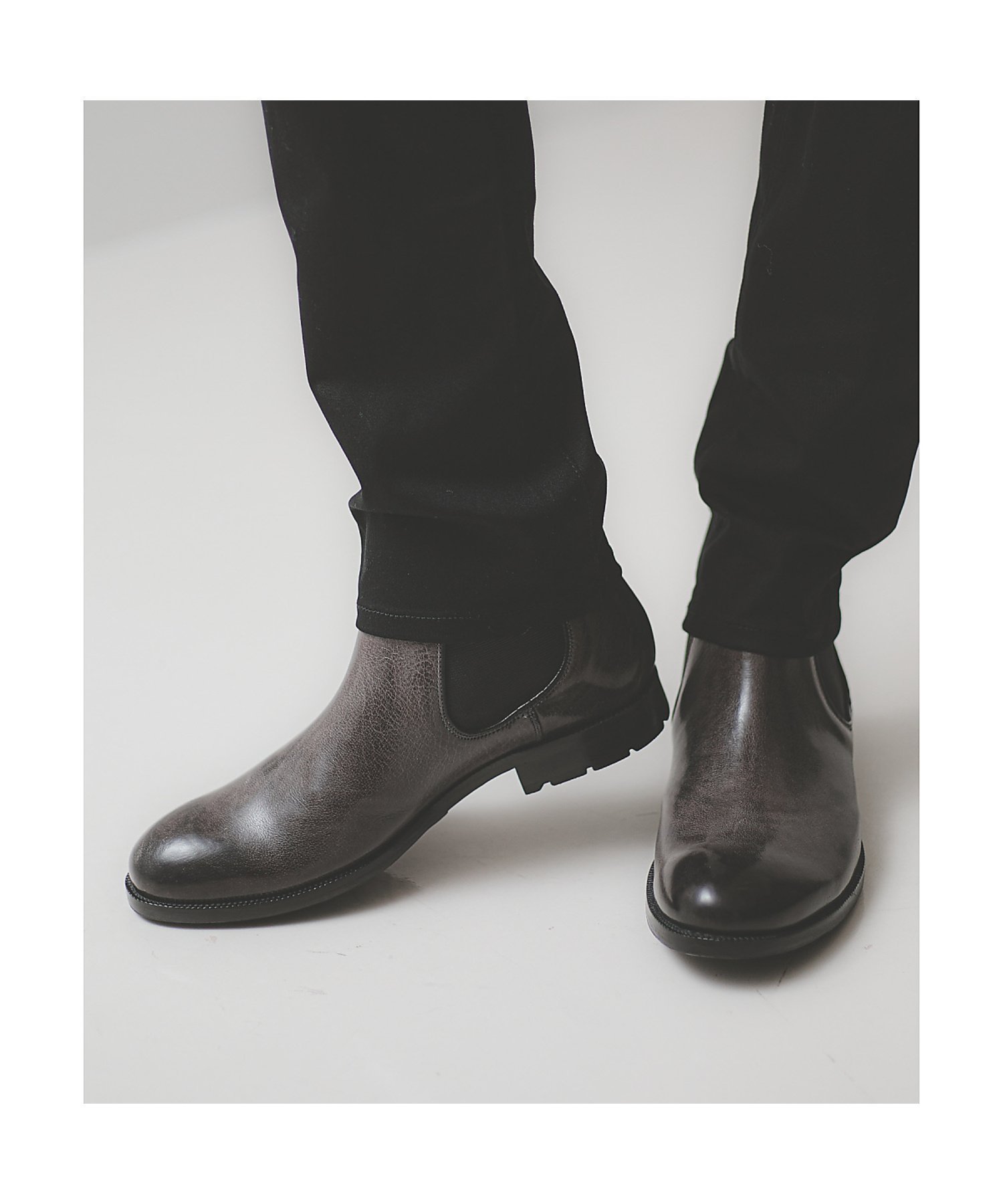 【アルフレッド バニスター/alfredoBANNISTER / MEN】の【SHOO IN SHOE】カーフレザー チェルシーブーツ / サイドゴアブーツ インテリア・キッズ・メンズ・レディースファッション・服の通販 founy(ファニー) 　ファッション　Fashion　メンズファッション　Fashion for Men　インソール　Shoe Insole　くるぶし　Ankle-Length　シューズ　Shoes, Footwear　スタンダード　Standard, Basic　スラックス　Slacks, Dress Pants　セットアップ　Set-Up, Coordinated Outfit　デニム　Denim, Jeans Material　トレンド　Trend, Trending Now　定番　Standard, Basic Item　フォルム　Silhouette, Form　フレア　Flare, Flared　ライニング　Inner Lining, Inner Fabric, Lined　ラバー　Rubber, Rubber Sole　ワイド　Wide, Wide Fit　おすすめ　Recommended / Our Picks　エレガント 上品　Elegant　ビジネス 仕事 通勤　Business / Work / Commuting　グレー|ID: prp329100004633130 ipo3291000000033347713