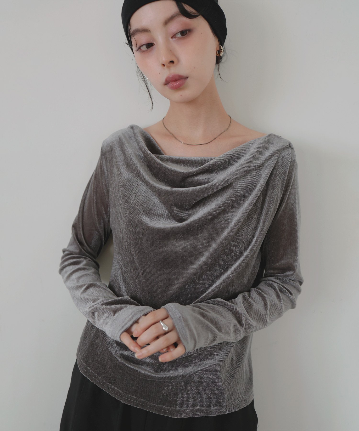 【リアン/Lian】のドレープベロアプルオーバー インテリア・キッズ・メンズ・レディースファッション・服の通販 founy(ファニー) 　ファッション　Fashion　レディースファッション　Fashion for Women　トップス・カットソー　Cut & Sew Tops　カジュアルプルオーバー・ニットトップス　Pullovers & Knit Tops / Casual Pullovers　ベロアトップス　Velour Tops / Velvet-Look Items　エレガント 上品　Elegant　グレー|ID: prp329100004633395 ipo3291000000033579349