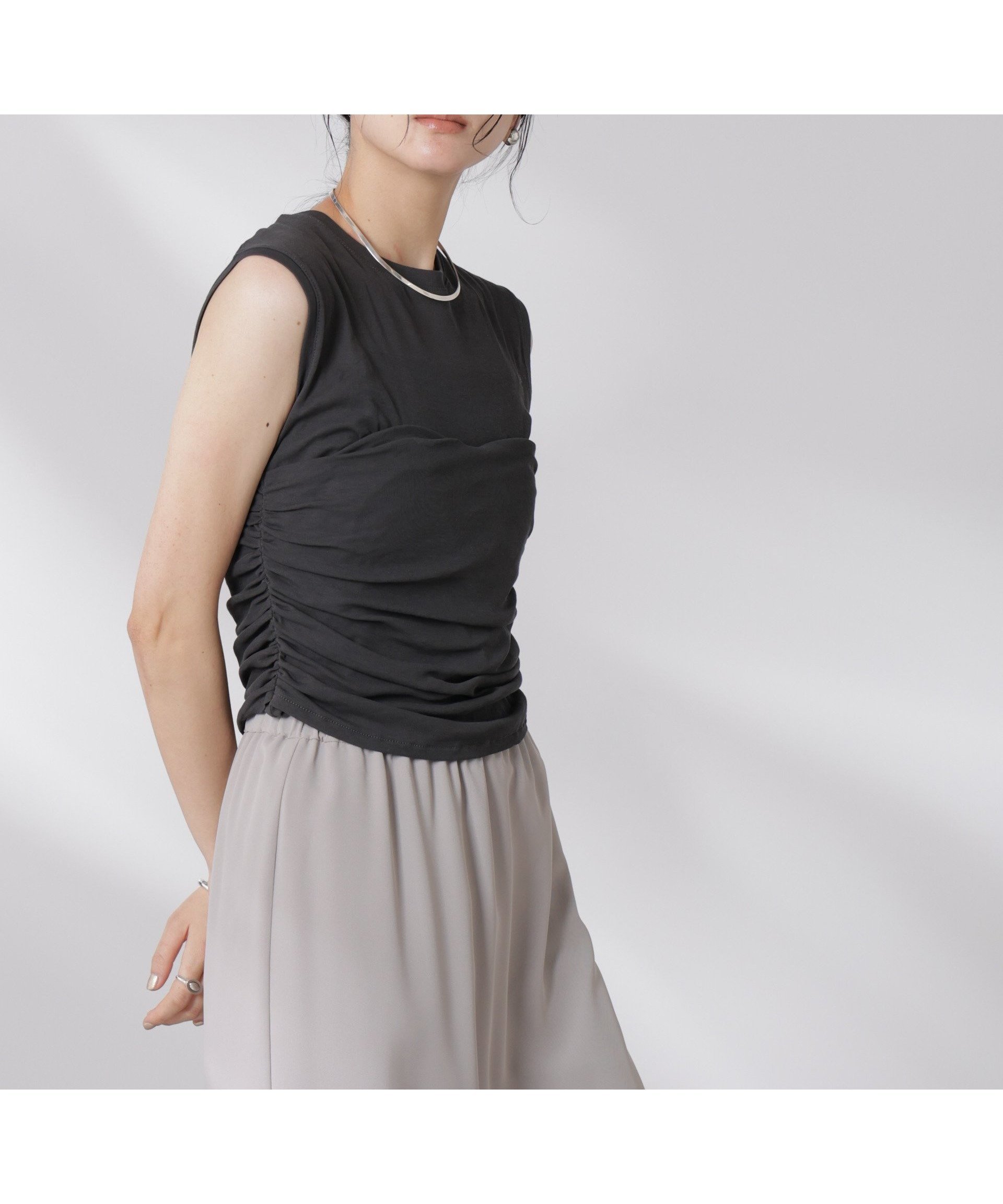 【ナノ ユニバース/nano universe】のドッキングビスチェシアートップス インテリア・キッズ・メンズ・レディースファッション・服の通販 founy(ファニー) 　ファッション　Fashion　レディースファッション　Fashion for Women　トップス・カットソー　Cut & Sew Tops　ビスチェ　Bustiers & Corset Tops / Layered Bustier Style　ウォッシャブル　Machine Washable　ギャザー　Gathered, Ruffled　シアー　Sheer, See-Through　シンプル　Simple, Minimal　スリット　Slit, Slit Detail　デニム　Denim, Jeans Material　トレンド　Trend, Trending Now　ドッキング　Docking, Mixed Material　ビスチェ　Bustier, Corset Top　ボトム　Bottoms, Lower Wear　おすすめ　Recommended / Our Picks　2025年　2025　2025春夏・S/S　Spring/Summer 2025 SS25　チャコール3|ID: prp329100004633415 ipo3291000000033352165