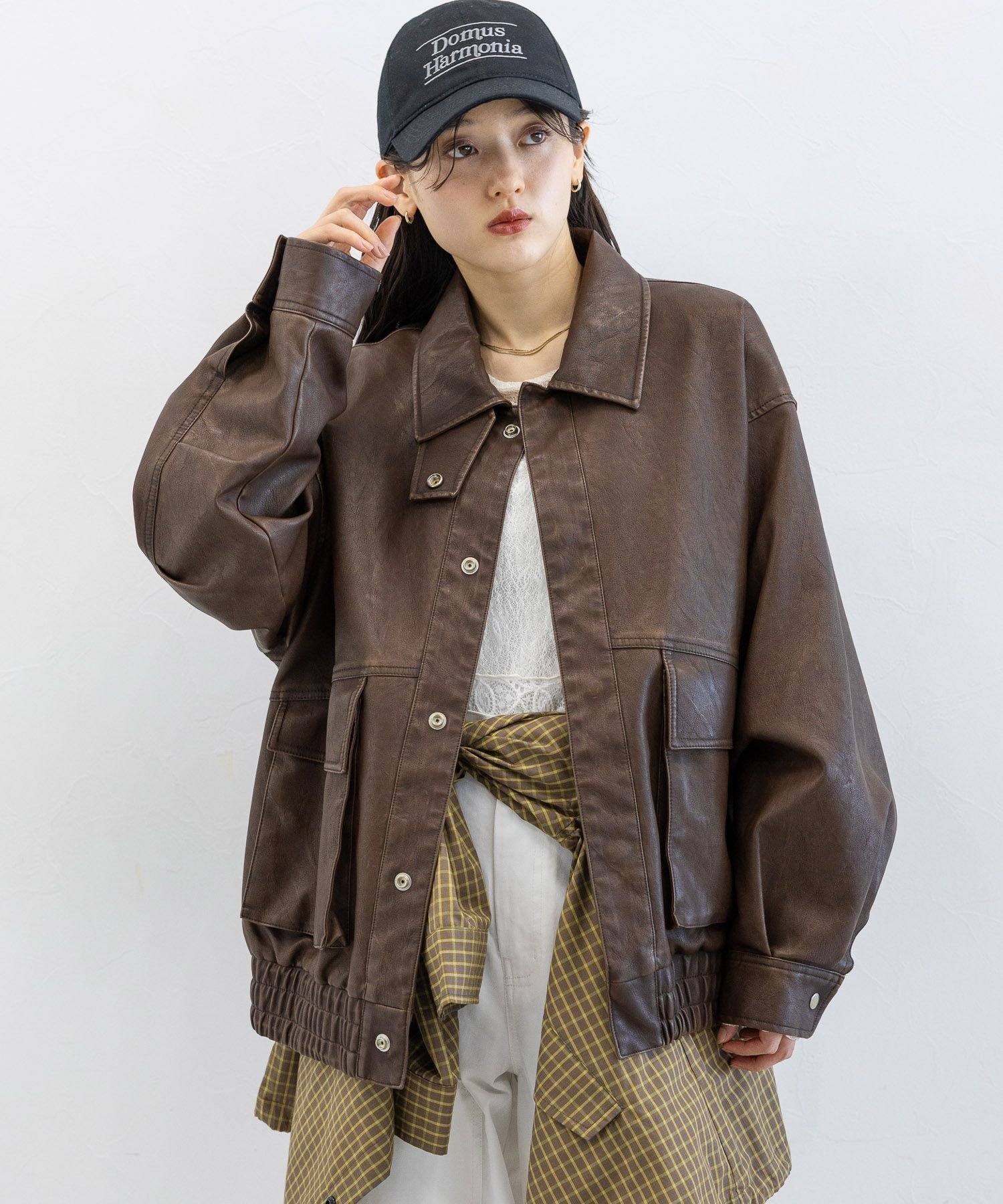 【レイジブルー/RAGEBLUE】の【WOMENS】ヴィンテージライク/BIGフェイクレザーブルゾン インテリア・キッズ・メンズ・レディースファッション・服の通販 founy(ファニー) 　ファッション　Fashion　レディースファッション　Fashion for Women　アウター　Coat / Outerwear Collection　ブルゾンジャケット・スポーティアウター　Blouson Jackets　インナー　Innerwear　コンパクト　Compact, Small Size　シンプル　Simple, Minimal　スウェット / スエット　Sweatshirt, Sweatwear　スカーフ　Scarf, Neckwear　スタンド　Stand Collar, Upright Stand　スニーカー　Sneakers, Trainers　スラックス　Slacks, Dress Pants　デニム　Denim, Jeans Material　トレンド　Trend, Trending Now　定番　Standard, Basic Item　フェイクレザー　Faux Leather, PU Leather　ブルゾン　Blouson, Bomber Jacket　ポケット　Pocket, Pocket Detail　リアル　Real, Realistic　ルーズ　Loose, Oversized　冬　Winter / This Winter　おすすめ　Recommended / Our Picks　ブラウン58|ID: prp329100004633457 ipo3291000000033352565