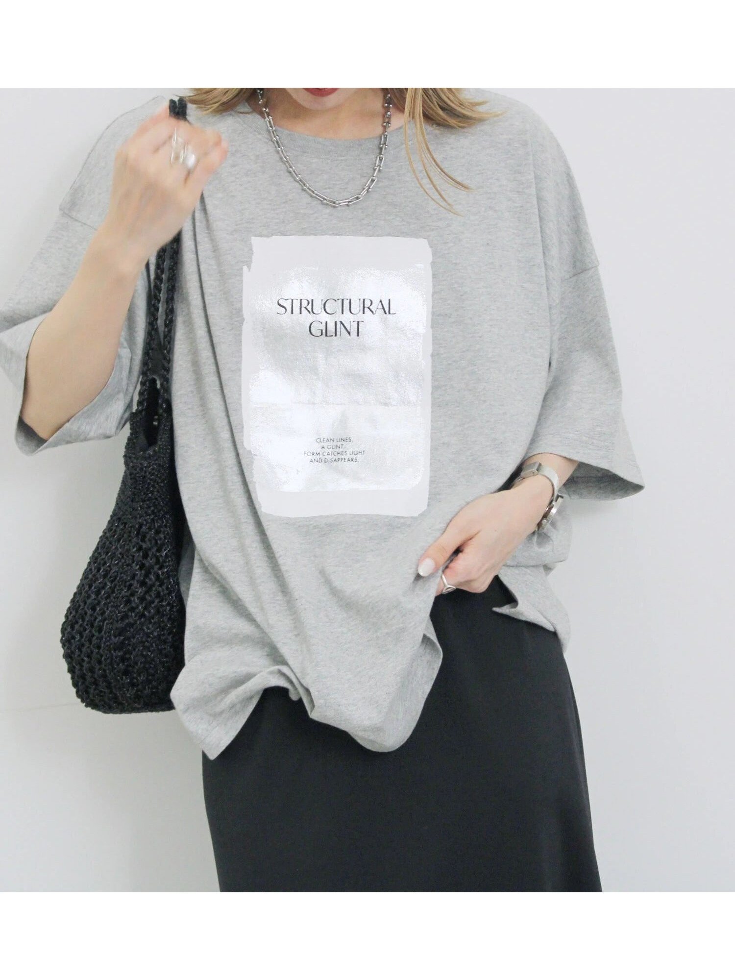 【サマンサモスモス/Samansa Mos2】の◎箔プリントTシャツ インテリア・キッズ・メンズ・レディースファッション・服の通販 founy(ファニー) 　ファッション　Fashion　レディースファッション　Fashion for Women　トップス・カットソー　Cut & Sew Tops　シャツ・ブラウス・オフィスカジュアル　Elegant Blouses & Button-Ups　ロングTシャツ・Tシャツ　Longline T-Shirts & Tees　シャイニー　Shiny, Glossy Finish　シンプル　Simple, Minimal　プリント　Print, Printed Pattern　グレー|ID: prp329100004633532 ipo3291000000033472319