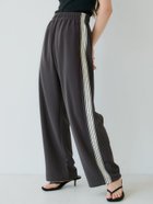 【コカ/COCA】のカットジョーゼットサイドラインパンツ 人気、トレンドファッション・服の通販 founy(ファニー) ファッション Fashion レディースファッション Fashion for Women パンツ Pants & Trousers ジョーゼット Georgette, Semi-Sheer Fabric スウェット / スエット Sweatshirt, Sweatwear スタイリッシュ Stylish, Fashionable スニーカー Sneakers, Trainers トレンド Trend, Trending Now ポケット Pocket, Pocket Detail ロング Long, Long-Length 楽ちん Easy Fit, Comfortable おすすめ Recommended / Our Picks thumbnail Charcoal|ID: prp329100004633846 ipo3291000000033581027