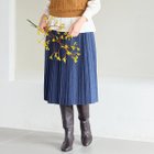 【リリアンビューティエクラ/Liliane Burty ECLAT】のシャンブレーツイル プリーツスカート 人気、トレンドファッション・服の通販 founy(ファニー) ファッション Fashion レディースファッション Fashion for Women スカート Skirts プリーツスカート / 上品フェミニンスタイル Pleated Skirts エレガント 上品 Elegant コレクション Collection, Seasonal Line シャンブレー Chambray, Denim-Like Fabric ダンガリー Dungaree, Chambray デニム Denim, Jeans Material フラット Flat, Flat Shoes プリーツ Pleats, Pleated リュクス Luxury, Elegant, High-End, Chic ロング Long, Long-Length A/W・秋冬 Autumn/Winter thumbnail ダークブルー|ID: prp329100004633952 ipo3291000000033420737