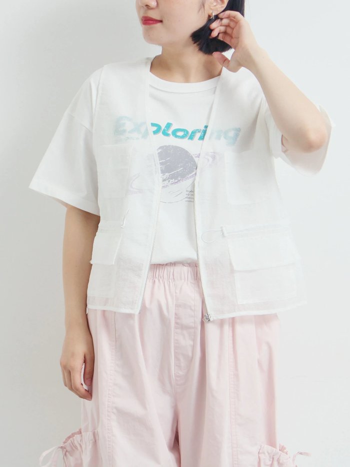 【サマンサモスモス/Samansa Mos2】のシアーナイロンジップベスト インテリア・キッズ・メンズ・レディースファッション・服の通販 founy(ファニー) https://founy.com/ ファッション Fashion レディースファッション Fashion for Women アウター Coat / Outerwear Collection トップス・カットソー Cut & Sew Tops ベスト&ジレ / 重ね着スタイル Vests & Gilets おすすめ Recommended / Our Picks カットソー Cut and Sewn Top フロント Front, Front Design ベスト Vest, Waistcoat |ID: prp329100004633979 ipo3291000000033846291