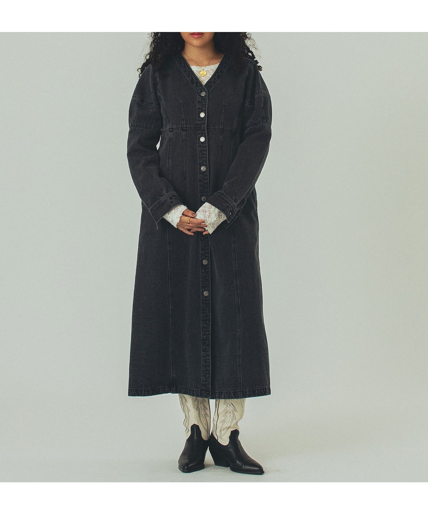 【ローズバッド/ROSE BUD】のmici/DENIM VOLUME SLEEVE DRESS 人気、トレンドファッション・服の通販 founy(ファニー) 　ファッション　Fashion　レディースファッション　Fashion for Women　トップス・カットソー　Cut & Sew Tops　ボリューム袖・フリルスリーブブラウス　Voluminous & Ruffle Sleeves / Puffy Sleeve Tops　ワンピース　Dresses　フォーマル・パーティードレス・結婚式用ドレス　Elegant & Casual Dresses　インディゴ　Indigo Denim　ヴィンテージ　Vintage Style　デコルテ　Décolleté, Neckline　デニム　Denim, Jeans Material　バランス　Balance, Style Balance　フロント　Front, Front Design　羽織　Haori, Light Jacket　エレガント 上品　Elegant　 other-1|ID: prp329100004634155 ipo3291000000033363882