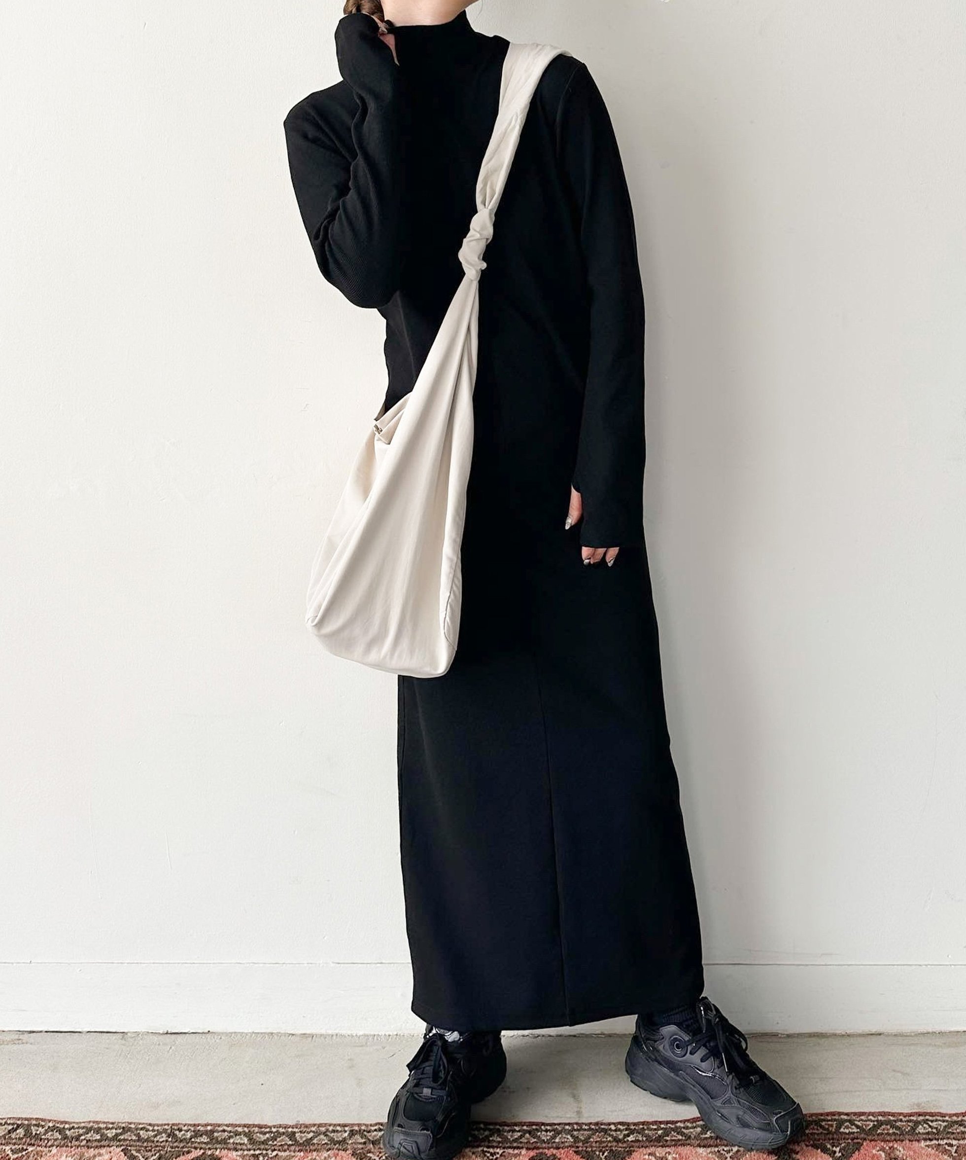 【セレクトモカ/SELECT MOCA】の【サイズ展開あり】フィンガースリーブプチハイリブワンピース 人気、トレンドファッション・服の通販 founy(ファニー) 　ファッション　Fashion　レディースファッション　Fashion for Women　ワンピース　Dresses　洗える　Machine Washable　切替　Switching, Contrast Panel　シンプル　Simple, Minimal　スニーカー　Sneakers, Trainers　センター　Center, Center Line　ダウン　Down, Puffer　バランス　Balance, Style Balance　おすすめ　Recommended / Our Picks　 other-1|ID: prp329100004634237 ipo3291000000033444364