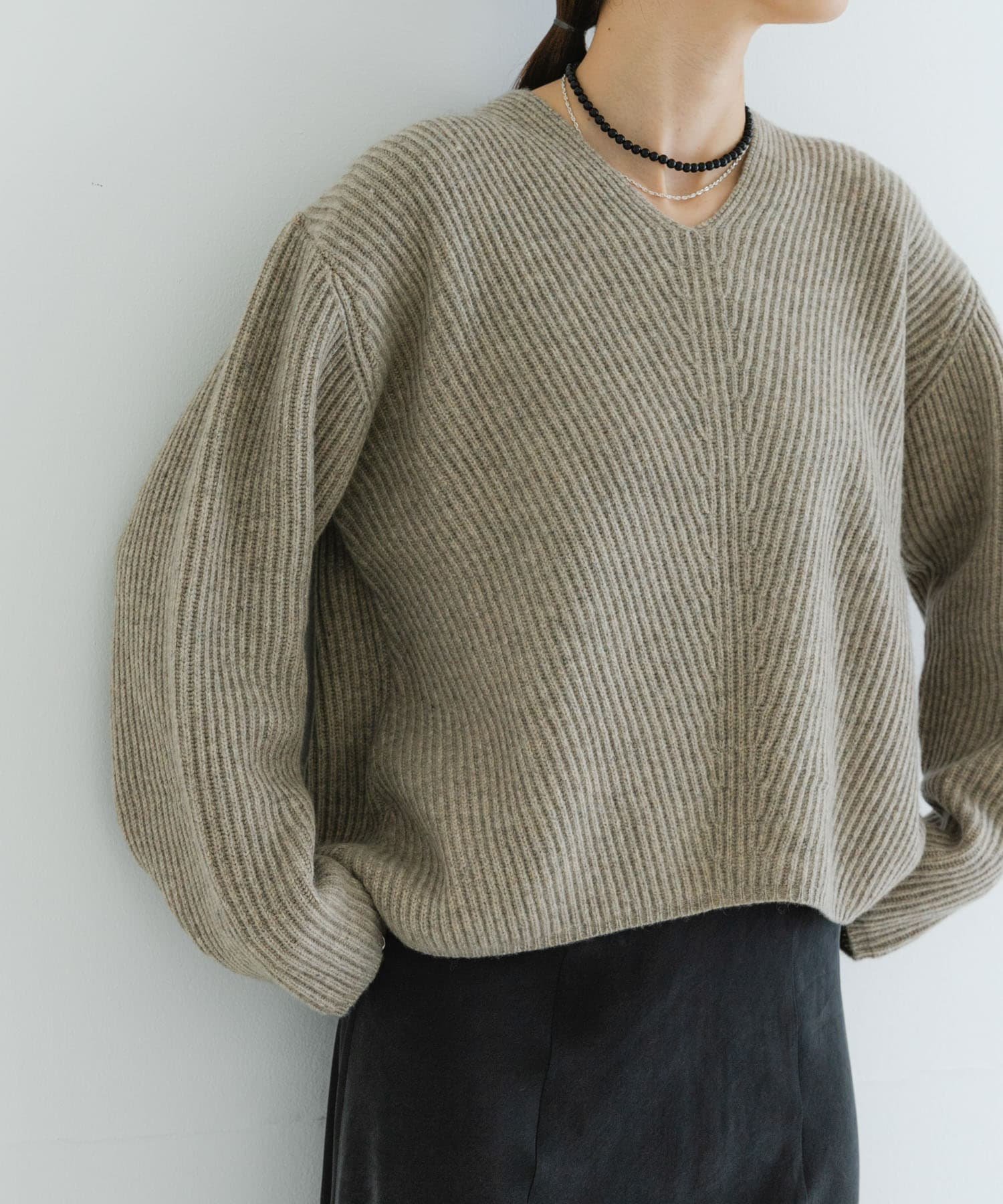 【アーバンリサーチ/URBAN RESEARCH】のHAMILTON WOOL 畦Vネックニット インテリア・キッズ・メンズ・レディースファッション・服の通販 founy(ファニー) 　ファッション　Fashion　レディースファッション　Fashion for Women　トップス・カットソー　Cut & Sew Tops　ニット　Knit Tops & Sweaters　Vネックトップス　V-Neck Tops / V-Cut Neckline Shirts　インナー　Innerwear　畦　Ribbed Knit　カットソー　Cut and Sewn Top　シンプル　Simple, Minimal　バランス　Balance, Style Balance　A/W・秋冬　Autumn/Winter　冬　Winter / This Winter　2024年　2024　2024-2025秋冬・A/W　Autumn/Winter 2024–25 AW24–25　BEIGE|ID: prp329100004634574 ipo3291000000033614674