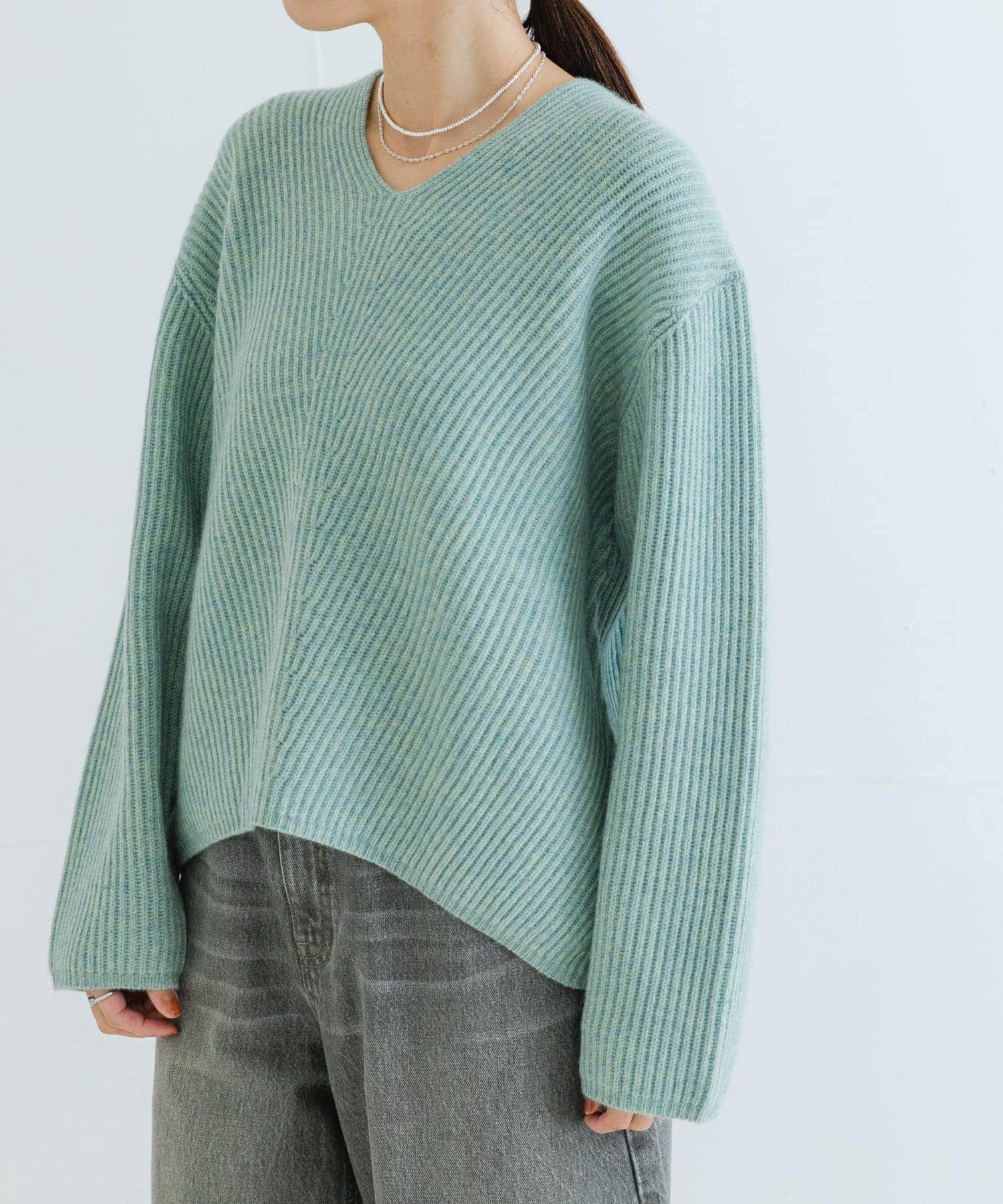 【アーバンリサーチ/URBAN RESEARCH】のHAMILTON WOOL 畦Vネックニット インテリア・キッズ・メンズ・レディースファッション・服の通販 founy(ファニー) 　ファッション　Fashion　レディースファッション　Fashion for Women　トップス・カットソー　Cut & Sew Tops　ニット　Knit Tops & Sweaters　Vネックトップス　V-Neck Tops / V-Cut Neckline Shirts　インナー　Innerwear　畦　Ribbed Knit　カットソー　Cut and Sewn Top　シンプル　Simple, Minimal　バランス　Balance, Style Balance　A/W・秋冬　Autumn/Winter　冬　Winter / This Winter　2024年　2024　2024-2025秋冬・A/W　Autumn/Winter 2024–25 AW24–25　SAX|ID: prp329100004634574 ipo3291000000033614679