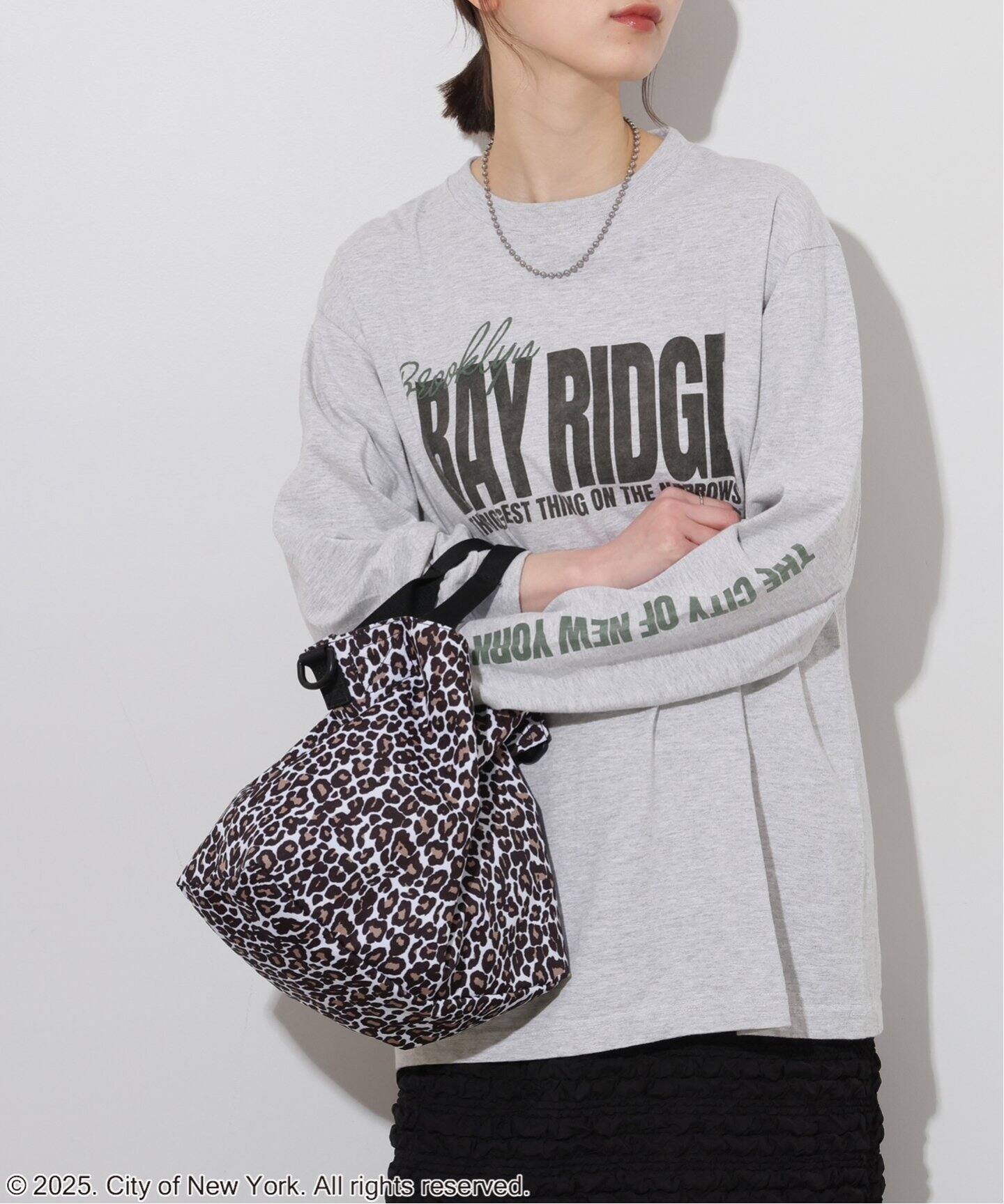 【ジャーナルスタンダード レリューム/JOURNAL STANDARD relume】の【GOOD ROCK SPEED / グッドロックスピード】NYC ロングスリーブTシャツ インテリア・キッズ・メンズ・レディースファッション・服の通販 founy(ファニー) 　ファッション　Fashion　レディースファッション　Fashion for Women　トップス・カットソー　Cut & Sew Tops　シャツ・ブラウス・オフィスカジュアル　Elegant Blouses & Button-Ups　ロングTシャツ・Tシャツ　Longline T-Shirts & Tees　カットソー　Cut and Sewn Top　グラフィック　Graphic, Graphic Design　スリーブ　Sleeve, Long Sleeve / Short Sleeve　デニム　Denim, Jeans Material　ニューヨーク　New York, NYC Style　ロング　Long, Long-Length　2025年　2025　2025春夏・S/S　Spring/Summer 2025 SS25　グレーB|ID: prp329100004634828 ipo3291000000033550240