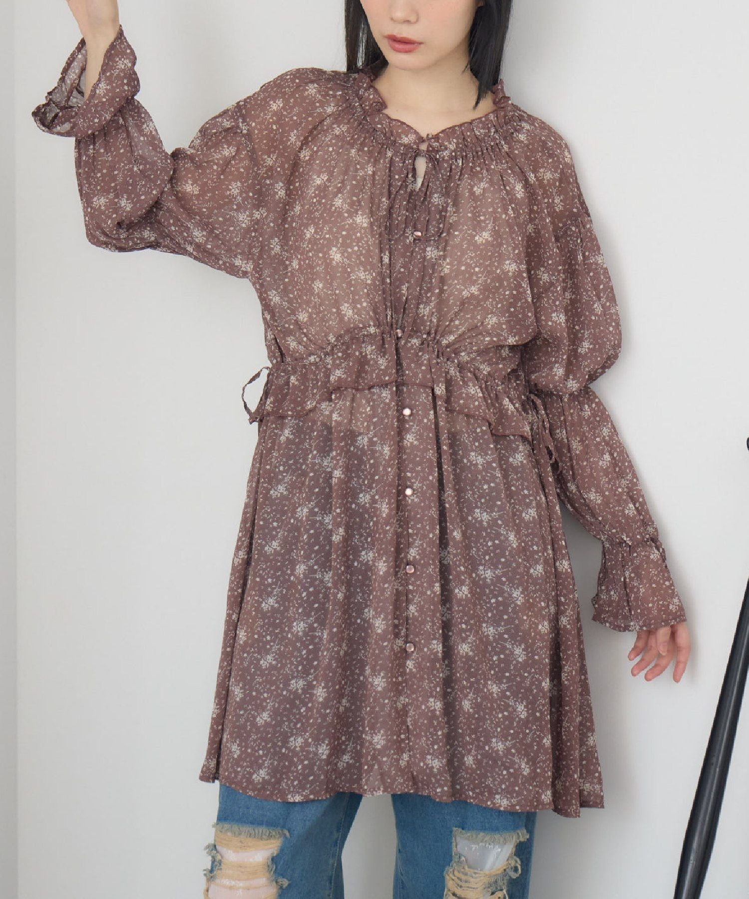 【レトロガール/RETRO GIRL】の花柄シフォンチュニックOP 人気、トレンドファッション・服の通販 founy(ファニー) 　ファッション　Fashion　レディースファッション　Fashion for Women　トップス・カットソー　Cut & Sew Tops　花柄・フラワープリント・モチーフ　Floral Prints & Motifs / Flower Pattern Tops　ワンピース　Dresses　チュニック　Tunic Tops & Dresses　おすすめ　Recommended / Our Picks　シフォン　Chiffon, Lightweight Fabric　シャーリング　Shirring, Ruched　チュニック　Tunic, Long Top　デニム　Denim, Jeans Material　トレンド　Trend, Trending Now　ベーシック　Basic, Essential　秋　Autumn　 other-1|ID: prp329100004634896 ipo3291000000033373990