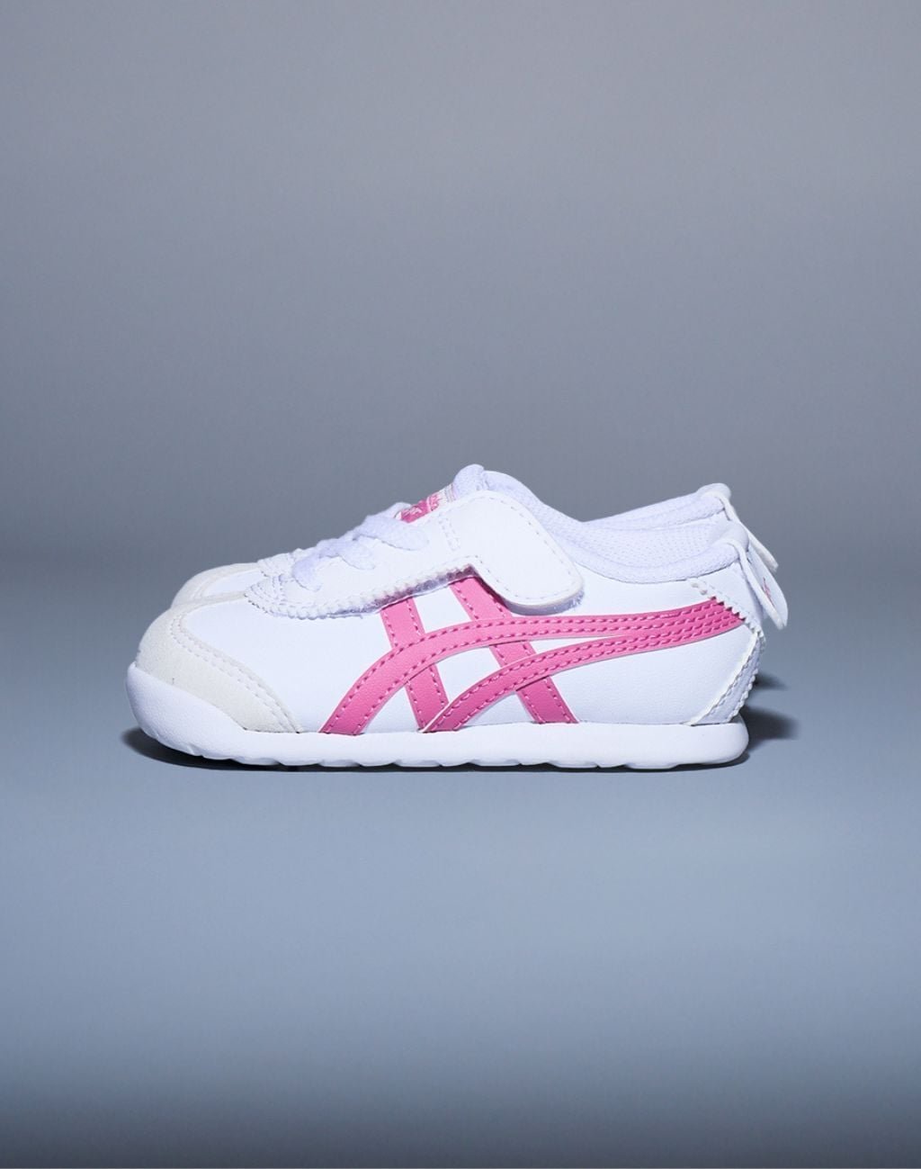 【オニツカタイガー/Onitsuka Tiger / KIDS】の【公式ショップ】MEXICO 66 KIDS インテリア・キッズ・メンズ・レディースファッション・服の通販 founy(ファニー) 　ファッション　Fashion　キッズファッション　Fashion for Kids　クッション　Cushion, Throw Pillow　グラフィック　Graphic, Graphic Design　軽量　Lightweight, Ultra Light　WHITE/DRAGON FRUIT|ID: prp329100004635090 ipo3291000000033652119