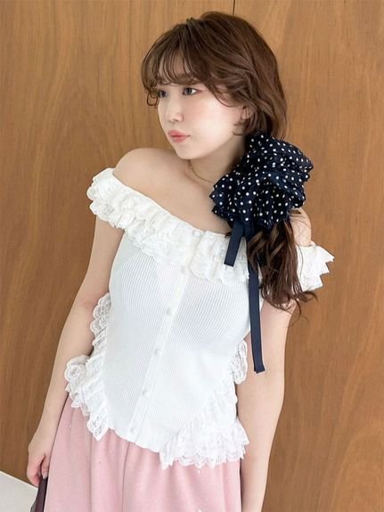 【リリーブラウン/Lily Brown】の【限定カラー】レースフリルニットトップス インテリア・キッズ・メンズ・レディースファッション・服の通販 founy(ファニー) 　ファッション　Fashion　レディースファッション　Fashion for Women　トップス・カットソー　Cut & Sew Tops　ニット　Knit Tops & Sweaters　WHT[001]|ID: prp329100004635094 ipo3291000000033377264