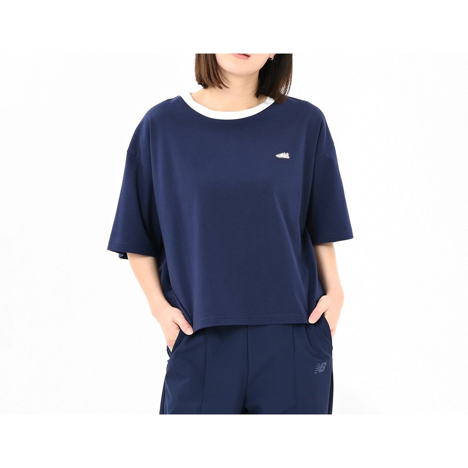 【ニューバランス/new balance】のシューパッチショートスリーブTシャツ インテリア・キッズ・メンズ・レディースファッション・服の通販 founy(ファニー) 　ファッション　Fashion　レディースファッション　Fashion for Women　トップス・カットソー　Cut & Sew Tops　シャツ・ブラウス・オフィスカジュアル　Elegant Blouses & Button-Ups　ロングTシャツ・Tシャツ　Longline T-Shirts & Tees　おすすめ　Recommended / Our Picks　ショート　Short, Short Length　スポーツ　Sports, Activewear　スリーブ　Sleeve, Long Sleeve / Short Sleeve　パッチ　Patch, Appliqué　フェミニン　Feminine, Girly　ベーシック　Basic, Essential　ポケット　Pocket, Pocket Detail　TNVチームネイビー|ID: prp329100004635309 ipo3291000000033595817