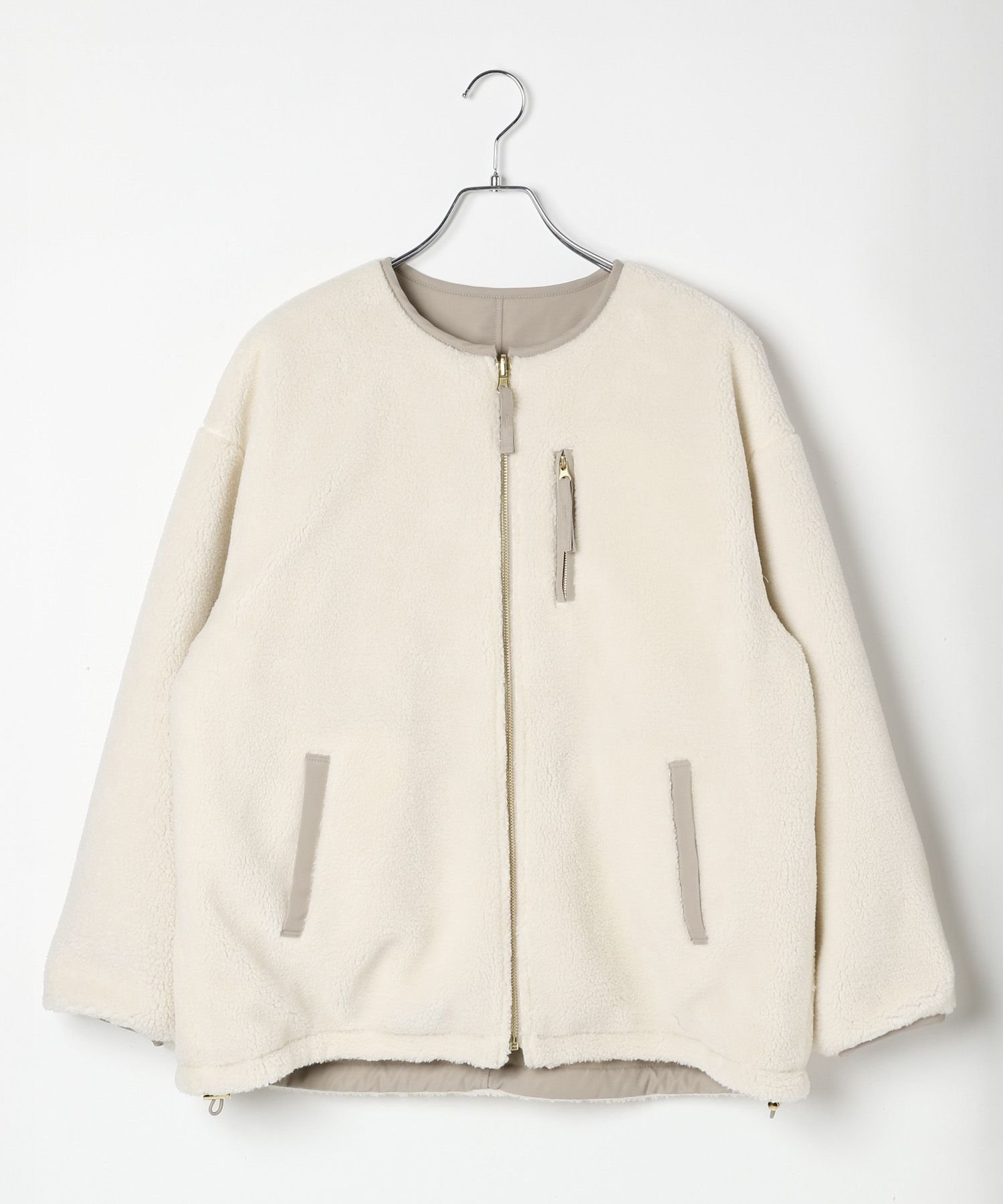 【グローバルワーク/GLOBAL WORK】のリバーシブルボアブルゾン/497158 インテリア・キッズ・メンズ・レディースファッション・服の通販 founy(ファニー) 　ファッション　Fashion　レディースファッション　Fashion for Women　アウター　Coat / Outerwear Collection　ブルゾンジャケット・スポーティアウター　Blouson Jackets　シューズ　Shoes, Footwear　ストレート　Straight, Straight Cut　スニーカー　Sneakers, Trainers　タフタ　Taffeta, Structured Fabric　デニム　Denim, Jeans Material　バレエ　Ballet, Ballet Style　フレア　Flare, Flared　リバーシブル　Reversible, Two-Sided　ワイド　Wide, Wide Fit　エレガント 上品　Elegant　アイボリー×グレージュ08|ID: prp329100004635323 ipo3291000000034194405