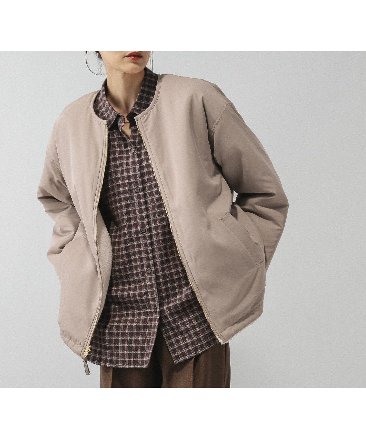 【グローバルワーク/GLOBAL WORK】のリバーシブルボアブルゾン/497158 インテリア・キッズ・メンズ・レディースファッション・服の通販 founy(ファニー) 　ファッション　Fashion　レディースファッション　Fashion for Women　アウター　Coat / Outerwear Collection　ブルゾンジャケット・スポーティアウター　Blouson Jackets　シューズ　Shoes, Footwear　ストレート　Straight, Straight Cut　スニーカー　Sneakers, Trainers　タフタ　Taffeta, Structured Fabric　デニム　Denim, Jeans Material　バレエ　Ballet, Ballet Style　フレア　Flare, Flared　リバーシブル　Reversible, Two-Sided　ワイド　Wide, Wide Fit　エレガント 上品　Elegant　アイボリー×グレージュ08|ID: prp329100004635323 ipo3291000000034727015