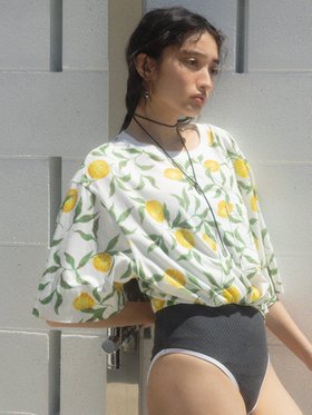 【スタイリング/styling】の【styling/×KEITA MARUYAMA】総柄プリントTシャツ 人気、トレンドファッション・服の通販 founy(ファニー) ファッション Fashion レディースファッション Fashion for Women トップス・カットソー Cut & Sew Tops シャツ・ブラウス・オフィスカジュアル Elegant Blouses & Button-Ups ロングTシャツ・Tシャツ Longline T-Shirts & Tees コレクション Collection, Seasonal Line ジャケット Jacket, Outerwear スペシャル Special, Limited Edition スリーブ Sleeve, Long Sleeve / Short Sleeve チャーム Charm, Pendant 人気 Popular, Best Seller プリント Print, Printed Pattern モチーフ Motif, Design Theme モノトーン Monotone, Black and White ワイド Wide, Wide Fit 夏 Summer |ID:prp329100004635571
