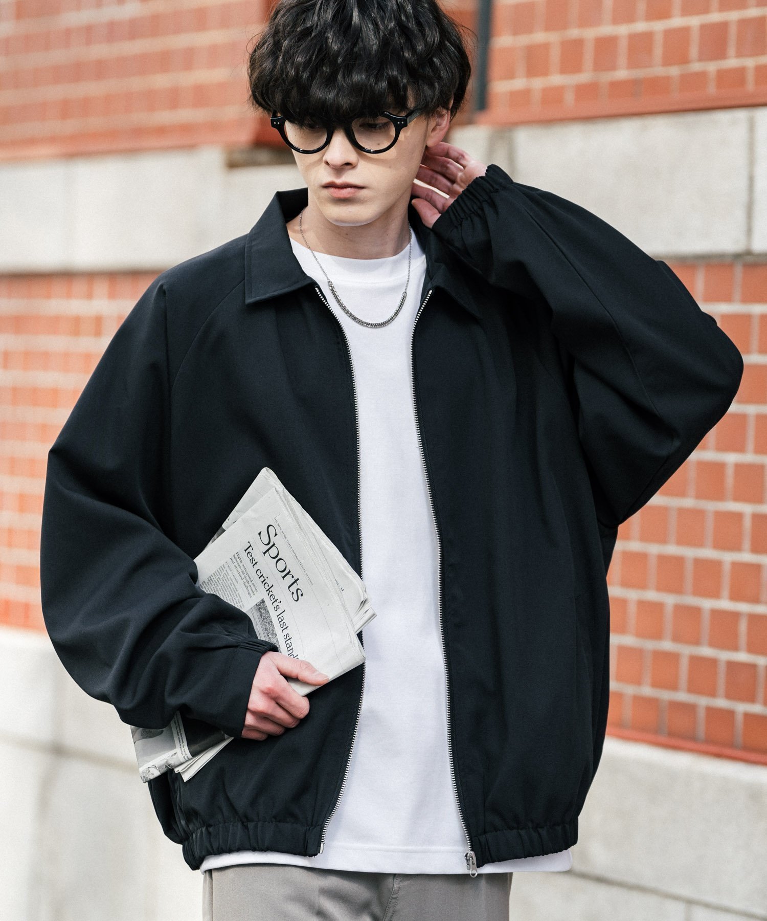 【ロッキーモンロー/Rocky Monroe】のオーバーサイズドルマンスリーブショートブルゾン インテリア・キッズ・メンズ・レディースファッション・服の通販 founy(ファニー) 　ファッション　Fashion　レディースファッション　Fashion for Women　アウター　Coat / Outerwear Collection　ブルゾンジャケット・スポーティアウター　Blouson Jackets　カットソー　Cut and Sewn Top　シンプル　Simple, Minimal　ストレッチ　Stretch, Stretchy Fabric　トレーナー　Sweatshirt, Trainer　ドレス　Dress, One-Piece　ドレープ　Drape, Draping Fabric　バランス　Balance, Style Balance　メンズ　Men's, Menswear　リラックス　Relax, Relaxed Fit　レギュラー　Regular, Standard Fit　再入荷　Restock / Back in Stock　おすすめ　Recommended / Our Picks　エレガント 上品　Elegant　ブラック|ID: prp329100004635592 ipo3291000000033387775