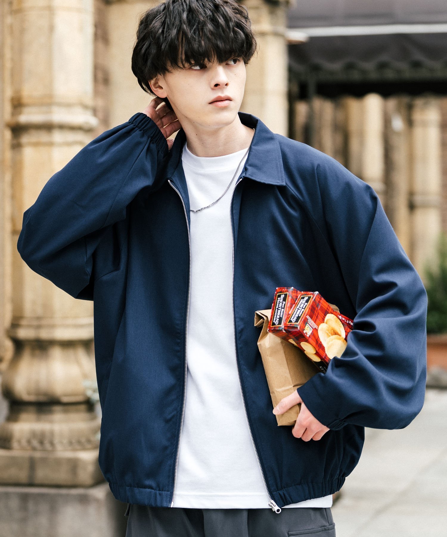 【ロッキーモンロー/Rocky Monroe】のオーバーサイズドルマンスリーブショートブルゾン インテリア・キッズ・メンズ・レディースファッション・服の通販 founy(ファニー) 　ファッション　Fashion　レディースファッション　Fashion for Women　アウター　Coat / Outerwear Collection　ブルゾンジャケット・スポーティアウター　Blouson Jackets　カットソー　Cut and Sewn Top　シンプル　Simple, Minimal　ストレッチ　Stretch, Stretchy Fabric　トレーナー　Sweatshirt, Trainer　ドレス　Dress, One-Piece　ドレープ　Drape, Draping Fabric　バランス　Balance, Style Balance　メンズ　Men's, Menswear　リラックス　Relax, Relaxed Fit　レギュラー　Regular, Standard Fit　再入荷　Restock / Back in Stock　おすすめ　Recommended / Our Picks　エレガント 上品　Elegant　ネイビー|ID: prp329100004635592 ipo3291000000033387784
