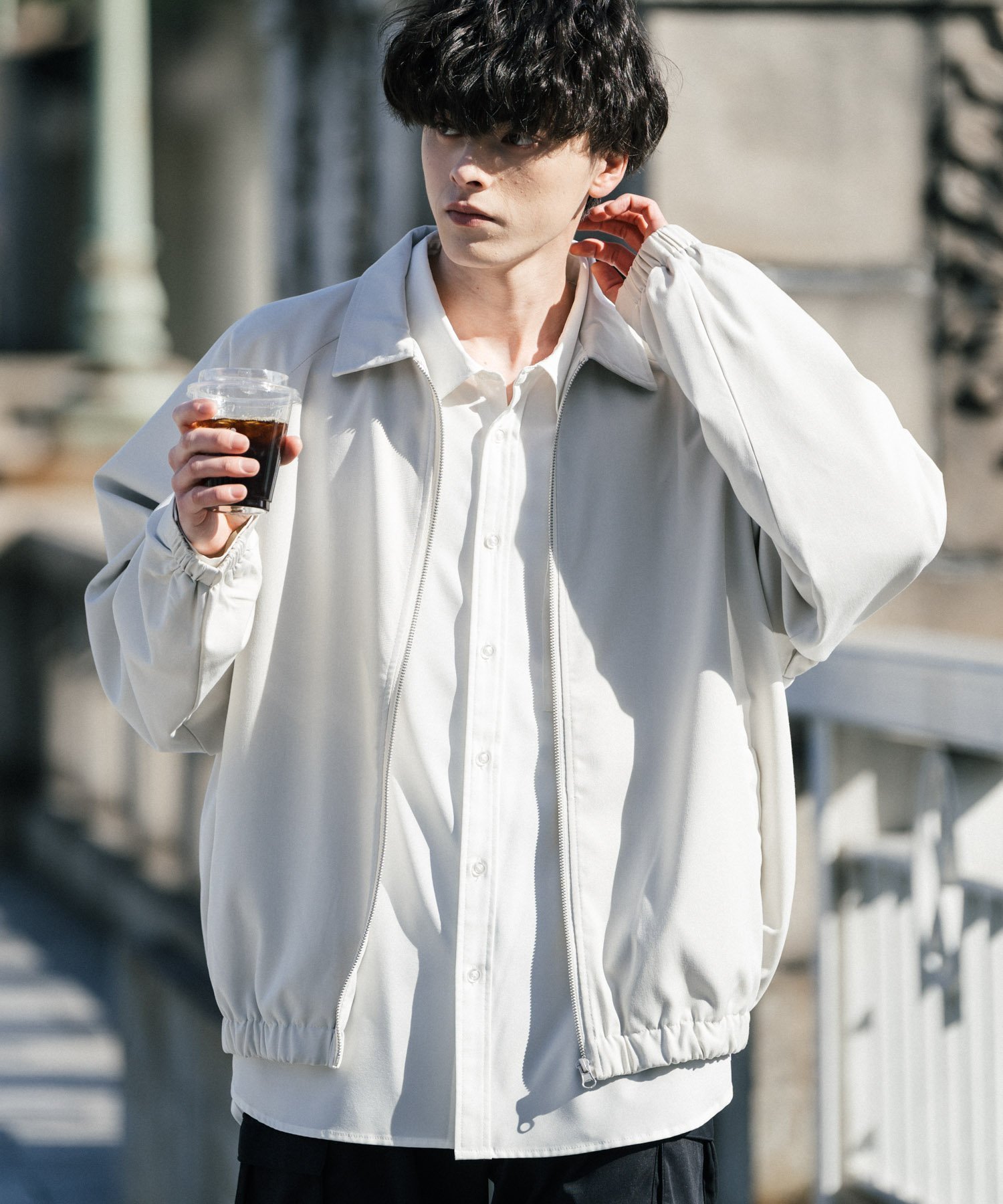 【ロッキーモンロー/Rocky Monroe】のオーバーサイズドルマンスリーブショートブルゾン インテリア・キッズ・メンズ・レディースファッション・服の通販 founy(ファニー) 　ファッション　Fashion　レディースファッション　Fashion for Women　アウター　Coat / Outerwear Collection　ブルゾンジャケット・スポーティアウター　Blouson Jackets　カットソー　Cut and Sewn Top　シンプル　Simple, Minimal　ストレッチ　Stretch, Stretchy Fabric　トレーナー　Sweatshirt, Trainer　ドレス　Dress, One-Piece　ドレープ　Drape, Draping Fabric　バランス　Balance, Style Balance　メンズ　Men's, Menswear　リラックス　Relax, Relaxed Fit　レギュラー　Regular, Standard Fit　再入荷　Restock / Back in Stock　おすすめ　Recommended / Our Picks　エレガント 上品　Elegant　オフ|ID: prp329100004635592 ipo3291000000033387789
