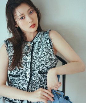 【ナチュラル ビューティー ベーシック/NATURAL BEAUTY BASIC】のツイーディーニットジレ 人気、トレンドファッション・服の通販 founy(ファニー) ファッション Fashion レディースファッション Fashion for Women アウター Coat / Outerwear Collection トップス・カットソー Cut & Sew Tops ニット Knit Tops & Sweaters ベスト&ジレ / 重ね着スタイル Vests & Gilets サマー Summer, Summer Style ツイード Twill, Twill Weave フリンジ Fringe, Tassel ロング Long, Long-Length エレガント 上品 Elegant |ID:prp329100004635672