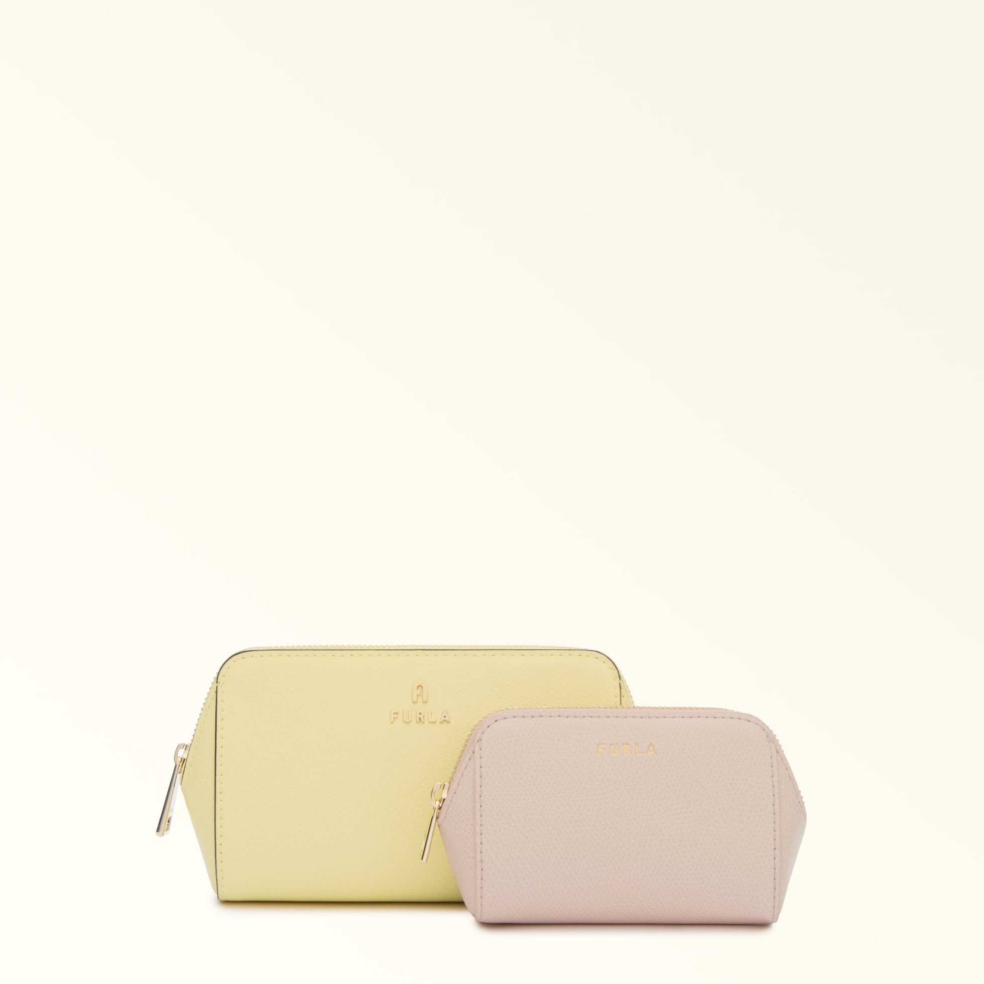 【フルラ/FURLA】の【公式】FURLA CAMELIA M COSMETIC CASE SET インテリア・キッズ・メンズ・レディースファッション・服の通販 founy(ファニー) 　ファッション　Fashion　レディースファッション　Fashion for Women　セットアップ　Matching Sets　コンパクト　Compact, Small Size　スーツケース キャリーケース　Suitcase / Carry Case　フロント　Front, Front Design　プリント　Print, Printed Pattern　ポケット　Pocket, Pocket Detail　ポーチ　Pouch, Small Case　FREESIA+AZALEA|ID: prp329100004635774 ipo3291000000033390998
