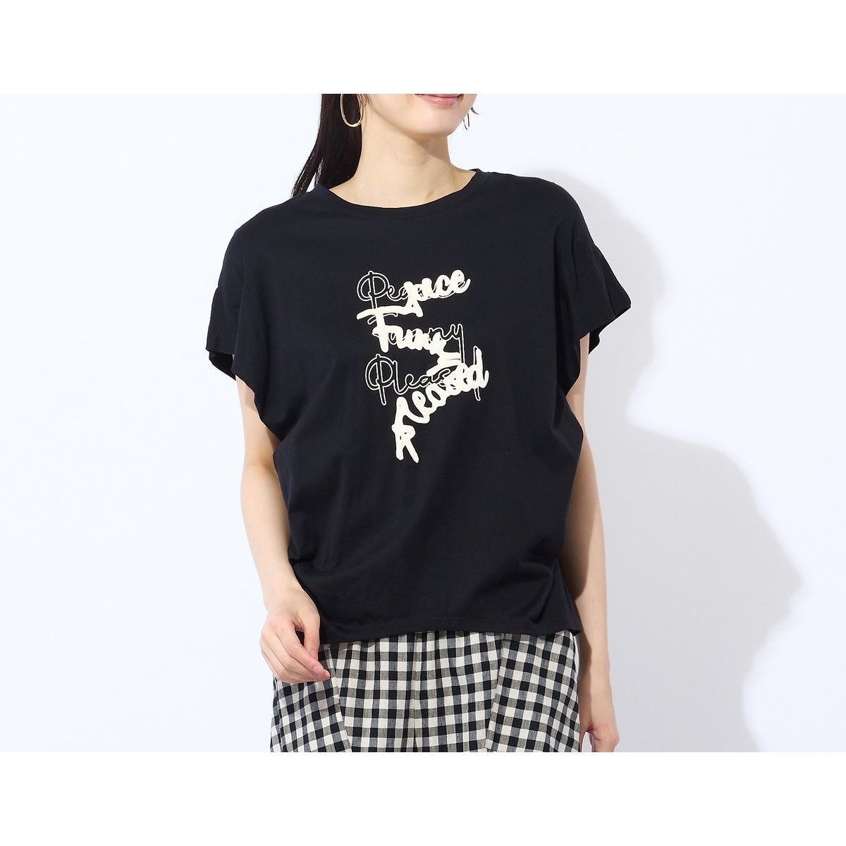 【リリアンビューティエクラ/Liliane Burty ECLAT】の【S・Mサイズ】綿100%フレンチスリーブTシャツ インテリア・キッズ・メンズ・レディースファッション・服の通販 founy(ファニー) 　ファッション　Fashion　レディースファッション　Fashion for Women　トップス・カットソー　Cut & Sew Tops　シャツ・ブラウス・オフィスカジュアル　Elegant Blouses & Button-Ups　ロングTシャツ・Tシャツ　Longline T-Shirts & Tees　コレクション　Collection, Seasonal Line　スリーブ　Sleeve, Long Sleeve / Short Sleeve　デニム　Denim, Jeans Material　トレンド　Trend, Trending Now　フォルム　Silhouette, Form　フレンチ　French, French Style　プリント　Print, Printed Pattern　リュクス　Luxury, Elegant, High-End, Chic　おすすめ　Recommended / Our Picks　ブラック|ID: prp329100004635809 ipo3291000000033391490