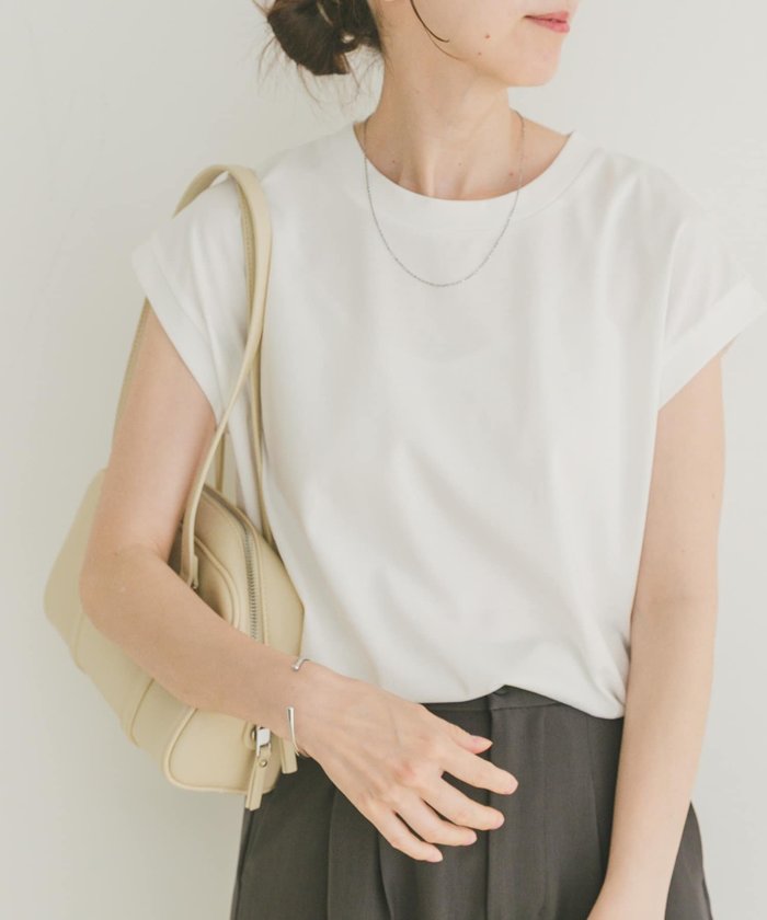 【アイテムズアーバンリサーチ/ITEMS URBAN RESEARCH】のシルケットライクノースリーブTシャツ インテリア・キッズ・メンズ・レディースファッション・服の通販 founy(ファニー) https://founy.com/ ファッション Fashion レディースファッション Fashion for Women トップス・カットソー Cut & Sew Tops キャミソール&ノースリーブ Camisoles & Sleeveless Tops シャツ・ブラウス・オフィスカジュアル Elegant Blouses & Button-Ups ロングTシャツ・Tシャツ Longline T-Shirts & Tees 2025年 2025 2025春夏・S/S Spring/Summer 2025 SS25 インナー Innerwear シンプル Simple, Minimal ノースリーブ Sleeveless, No-Sleeve ベーシック Basic, Essential エレガント 上品 Elegant 夏 Summer S/S・春夏 SS, Spring/Summer, Warm Season |ID: prp329100004635984 ipo3291000000033649417