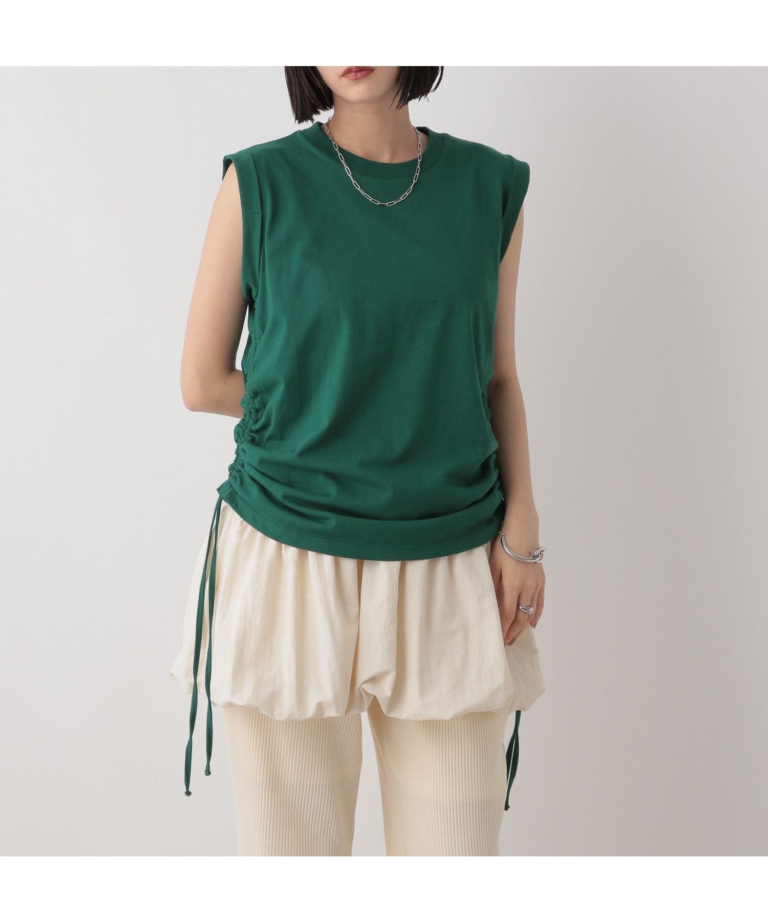 【ローリーズファーム/LOWRYS FARM】のドロストノースリーブ インテリア・キッズ・メンズ・レディースファッション・服の通販 founy(ファニー) 　ファッション　Fashion　レディースファッション　Fashion for Women　トップス・カットソー　Cut & Sew Tops　キャミソール&ノースリーブ　Camisoles & Sleeveless Tops　おすすめ　Recommended / Our Picks　ノースリーブ　Sleeveless, No-Sleeve　ワイド　Wide, Wide Fit　グリーン|ID: prp329100004636198 ipo3291000000033397418
