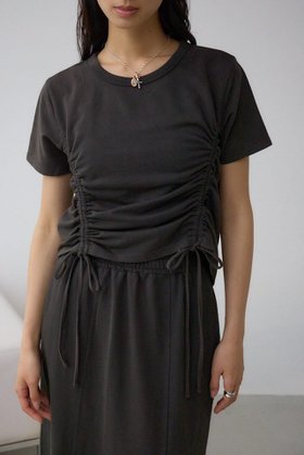 【アズール バイ マウジー/AZUL by moussy】の【堀田茜さん着用アイテム】ヴィンテージライクドロストTシャツ 人気、トレンドファッション・服の通販 founy(ファニー) ファッションモデル・俳優・女優 Models 女性 Women 堀田茜 Hotta Akane ファッション Fashion レディースファッション Fashion for Women トップス・カットソー Cut & Sew Tops シャツ・ブラウス・オフィスカジュアル Elegant Blouses & Button-Ups ロングTシャツ・Tシャツ Longline T-Shirts & Tees おすすめ Recommended / Our Picks コンパクト Compact, Small Size シャーリング Shirring, Ruched セットアップ Set-Up, Coordinated Outfit トレンド Trend, Trending Now |ID:prp329100004636263