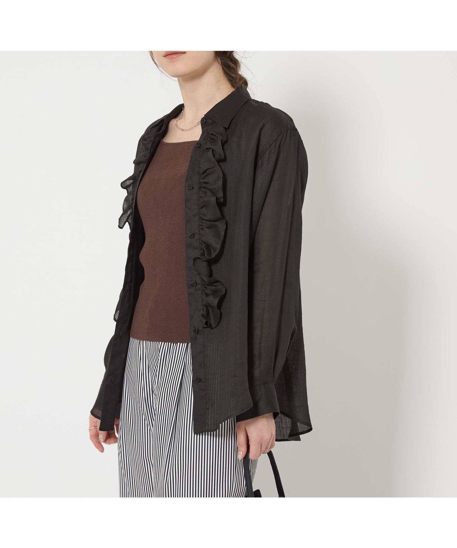 【ユナイテッドアローズ/UNITED ARROWS】のラミー ラッフルフリル ブラウス インテリア・キッズ・メンズ・レディースファッション・服の通販 founy(ファニー) 　ファッション　Fashion　レディースファッション　Fashion for Women　トップス・カットソー　Cut & Sew Tops　シャツ・ブラウス・オフィスカジュアル　Elegant Blouses & Button-Ups　おすすめ　Recommended / Our Picks　シアー　Sheer, See-Through　タンク　Tank Top, Sleeveless Top　デニム　Denim, Jeans Material　ノースリーブ　Sleeveless, No-Sleeve　フリル　Frill, Ruffle　BLACK|ID: prp329100004636418 ipo3291000000033402988