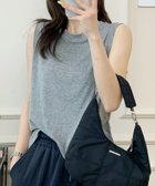 【ガール/GIRL】のノースリーブクルーネックTシャツ カットソー 人気、トレンドファッション・服の通販 founy(ファニー) ファッション Fashion レディースファッション Fashion for Women トップス・カットソー Cut & Sew Tops キャミソール&ノースリーブ Camisoles & Sleeveless Tops シャツ・ブラウス・オフィスカジュアル Elegant Blouses & Button-Ups ロングTシャツ・Tシャツ Longline T-Shirts & Tees カットソー・ベーシックTシャツ Cut-and-Sewn Tops / Stretch Tees & Basics インナー Innerwear カットソー Cut and Sewn Top シンプル Simple, Minimal タンク Tank Top, Sleeveless Top thumbnail GRY|ID: prp329100004637045 ipo3291000000033412466