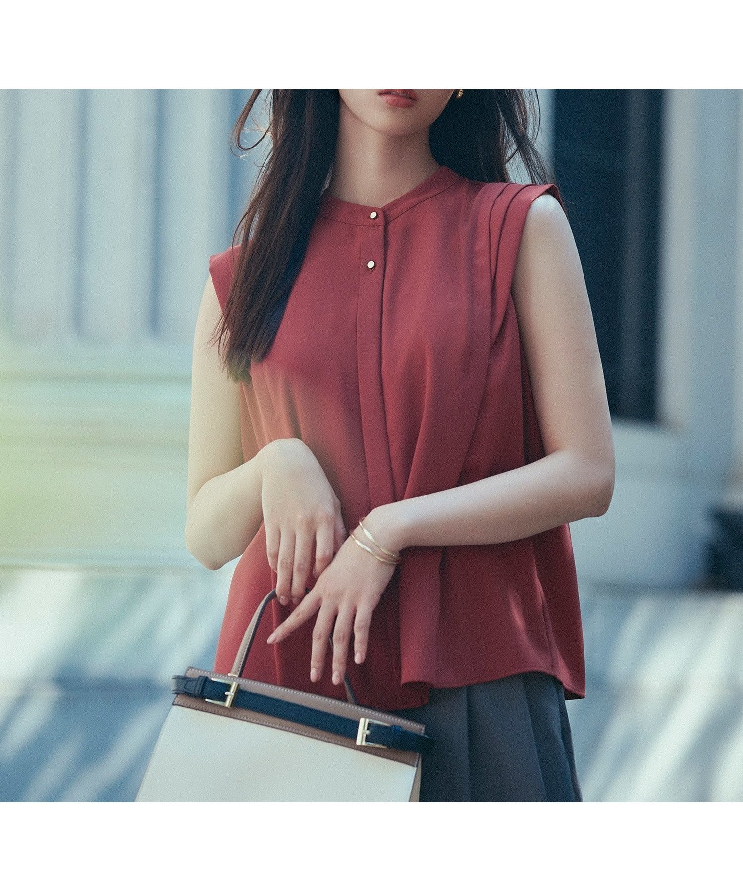 【ナチュラル ビューティー ベーシック/NATURAL BEAUTY BASIC】のデザインショルダーブラウス 人気、トレンドファッション・服の通販 founy(ファニー) 　ファッション　Fashion　レディースファッション　Fashion for Women　トップス・カットソー　Cut & Sew Tops　シャツ・ブラウス・オフィスカジュアル　Elegant Blouses & Button-Ups　とろみ　Fluid, Flowy Fabric　ジャケット　Jacket, Outerwear　ジョーゼット　Georgette, Semi-Sheer Fabric　スタイリッシュ　Stylish, Fashionable　スリーブ　Sleeve, Long Sleeve / Short Sleeve　フリル　Frill, Ruffle　フレア　Flare, Flared　フロント　Front, Front Design　エレガント 上品　Elegant　 other-1|ID: prp329100004637147 ipo3291000000033651776
