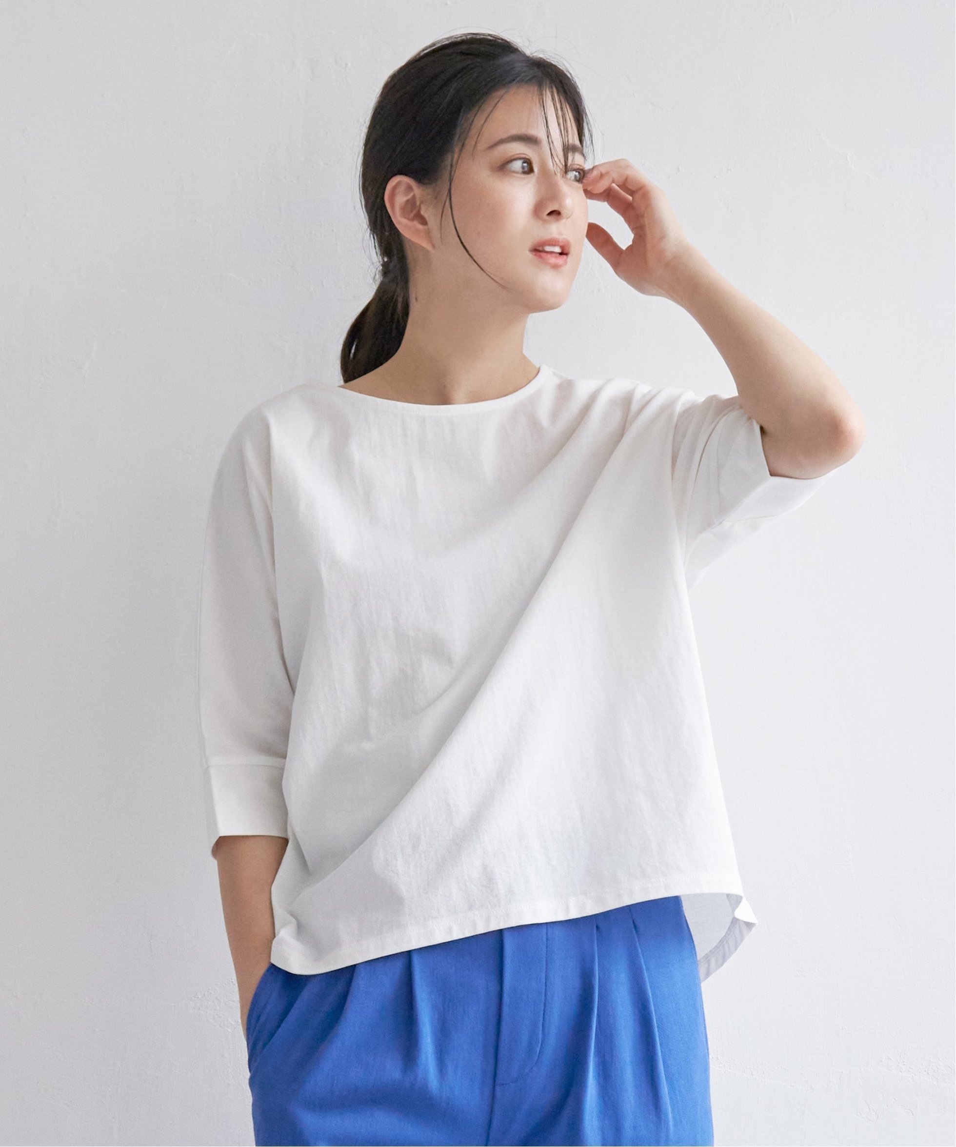【イッカ/ikka】の梨地ジョーゼットプルオーバー インテリア・キッズ・メンズ・レディースファッション・服の通販 founy(ファニー) 　ファッション　Fashion　レディースファッション　Fashion for Women　トップス・カットソー　Cut & Sew Tops　カジュアルプルオーバー・ニットトップス　Pullovers & Knit Tops / Casual Pullovers　カットソー　Cut and Sewn Top　カフス　Cuff Design　シンプル　Simple, Minimal　ジョーゼット　Georgette, Semi-Sheer Fabric　トレンド　Trend, Trending Now　ボトム　Bottoms, Lower Wear　おすすめ　Recommended / Our Picks　オフホワイト|ID: prp329100004637223 ipo3291000000033503579
