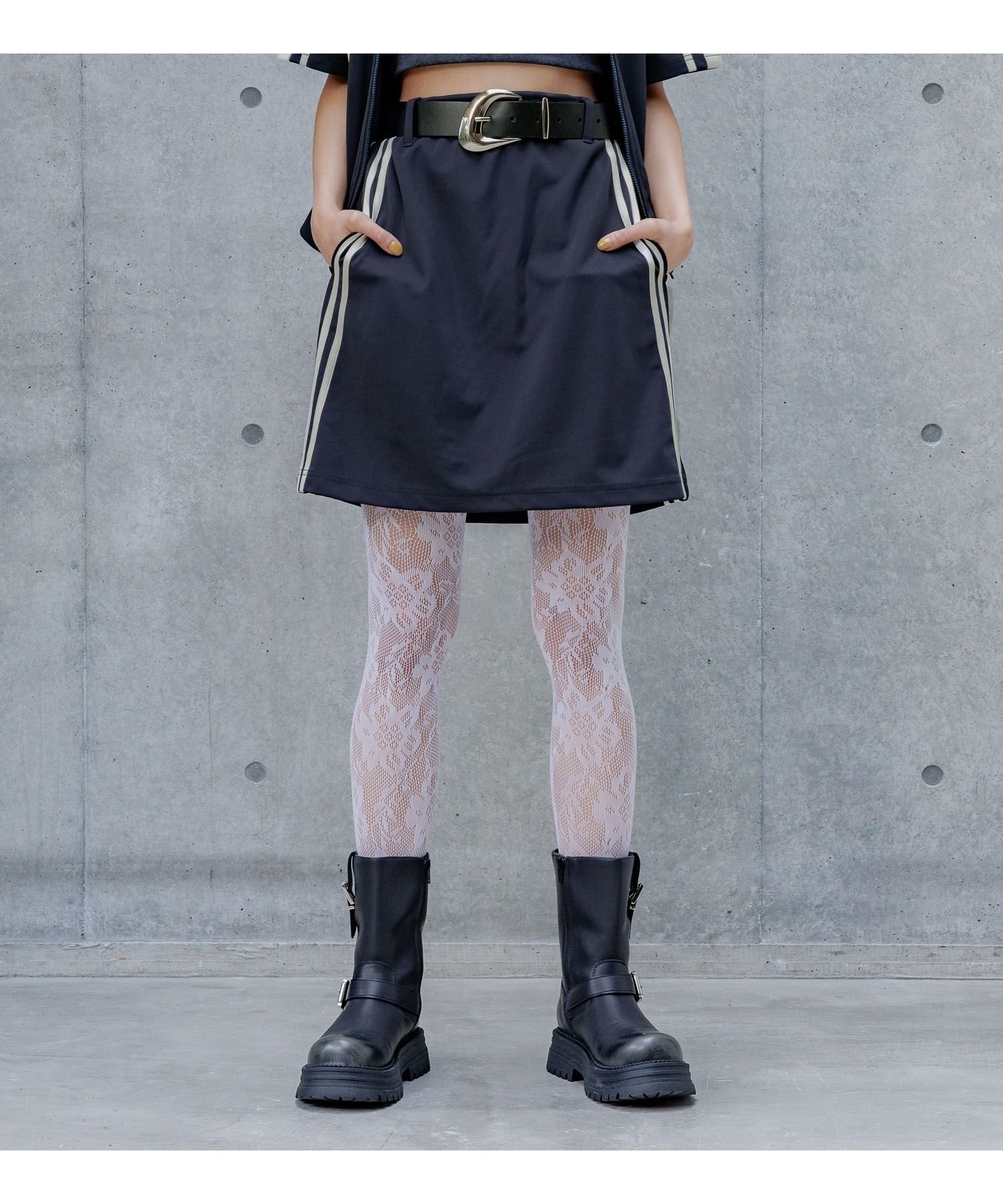 【ページボーイ/PAGEBOY】の【セットアップ対応】ライントラックミニスカート インテリア・キッズ・メンズ・レディースファッション・服の通販 founy(ファニー) 　ファッション　Fashion　レディースファッション　Fashion for Women　セットアップ　Matching Sets　スカート・ミニ/ミディ/マキシ　Skirts / Mini, Midi & Maxi Skirts　スカート　Skirts　ミニスカート　Mini Skirts　おすすめ　Recommended / Our Picks　ギャザー　Gathered, Ruffled　ジャケット　Jacket, Outerwear　セットアップ　Set-Up, Coordinated Outfit　ミニスカート　Mini Skirt, Short Skirt　ループ　Loop, Loop Knit　ネイビー88|ID: prp329100004637580 ipo3291000000033420198