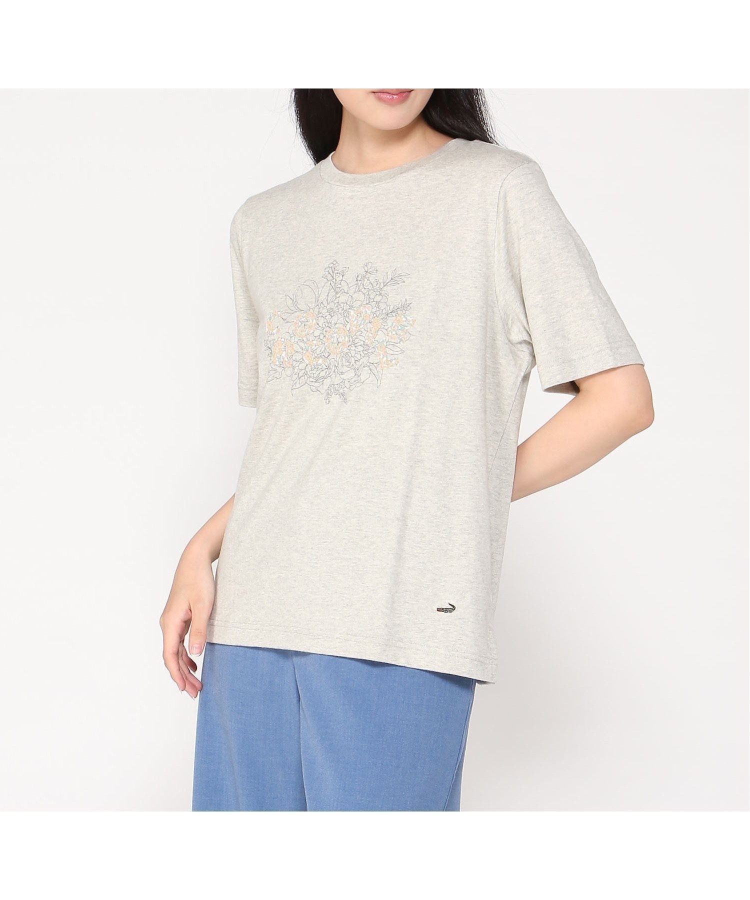 【クロコダイル/CROCODILE】のコットン フラワープリント Tシャツ インテリア・キッズ・メンズ・レディースファッション・服の通販 founy(ファニー) 　ファッション　Fashion　レディースファッション　Fashion for Women　トップス・カットソー　Cut & Sew Tops　シャツ・ブラウス・オフィスカジュアル　Elegant Blouses & Button-Ups　ロングTシャツ・Tシャツ　Longline T-Shirts & Tees　花柄・フラワープリント・モチーフ　Floral Prints & Motifs / Flower Pattern Tops　シンプル　Simple, Minimal　フラワー　Flower, Floral　プリント　Print, Printed Pattern　グレー|ID: prp329100004637664 ipo3291000000033641934