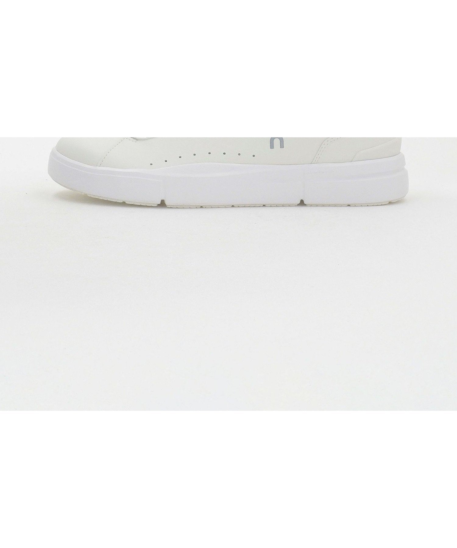 【ビューティ&ユース ユナイテッドアローズ/BEAUTY&YOUTH / UNITED ARROWS / MEN】のOn ロジャー アドバンテージ スニーカー インテリア・キッズ・メンズ・レディースファッション・服の通販 founy(ファニー) 　ファッション　Fashion　メンズファッション　Fashion for Men　シューズ・靴　Shoes　スニーカー / カジュアルにもスポーティにも　Sneakers & Trainers　シューズ　Shoes, Footwear　スニーカー　Sneakers, Trainers　スポーツ　Sports, Activewear　スポーティ　Sporty, Casual Athletic　ランニング　Running, Running Wear, Activewear, Jogging　おすすめ　Recommended / Our Picks　エレガント 上品　Elegant　OFF WHITE|ID: prp329100004637764 ipo3291000000033422074