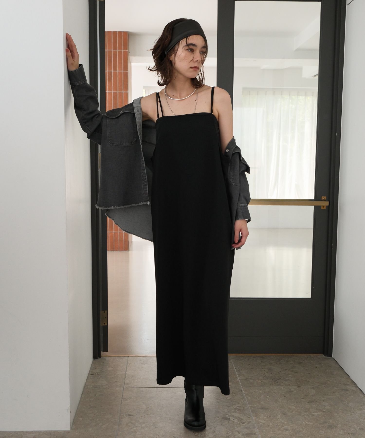 【エルーラ/Elura】のダブルサテンキャミワンピース/583721 インテリア・キッズ・メンズ・レディースファッション・服の通販 founy(ファニー) 　ファッション　Fashion　レディースファッション　Fashion for Women　ワンピース　Dresses　キャミソールワンピース　Camisole Dresses　ジャケット　Jacket, Outerwear　スニーカー　Sneakers, Trainers　タンク　Tank Top, Sleeveless Top　デコルテ　Décolleté, Neckline　ブラック09|ID: prp329100004638002 ipo3291000000033625975