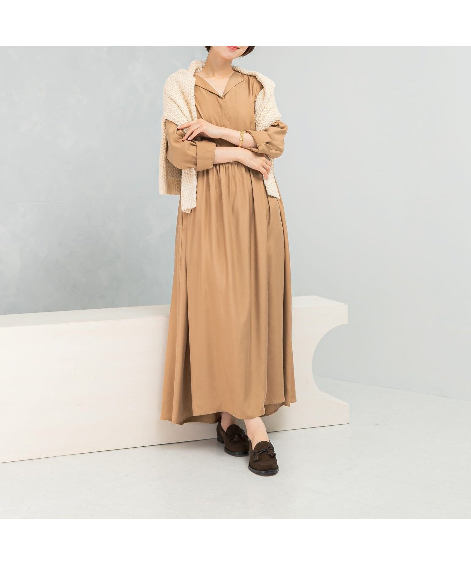 【アーバンリサーチ ロッソ/URBAN RESEARCH ROSSO】のキュプラ混フィブリルギャザーワンピース インテリア・キッズ・メンズ・レディースファッション・服の通販 founy(ファニー) 　ファッション　Fashion　レディースファッション　Fashion for Women　ワンピース　Dresses　2025年　2025　2025-2026秋冬・A/W　Autumn/Winter 2025–26 AW25–26　冬　Winter / This Winter　キュプラ　Cupro, Eco Fabric　ギャザー　Gathered, Ruffled　ジャケット　Jacket, Outerwear　エレガント 上品　Elegant　A/W・秋冬　Autumn/Winter　BEIGE|ID: prp329100004638009 ipo3291000000033626006