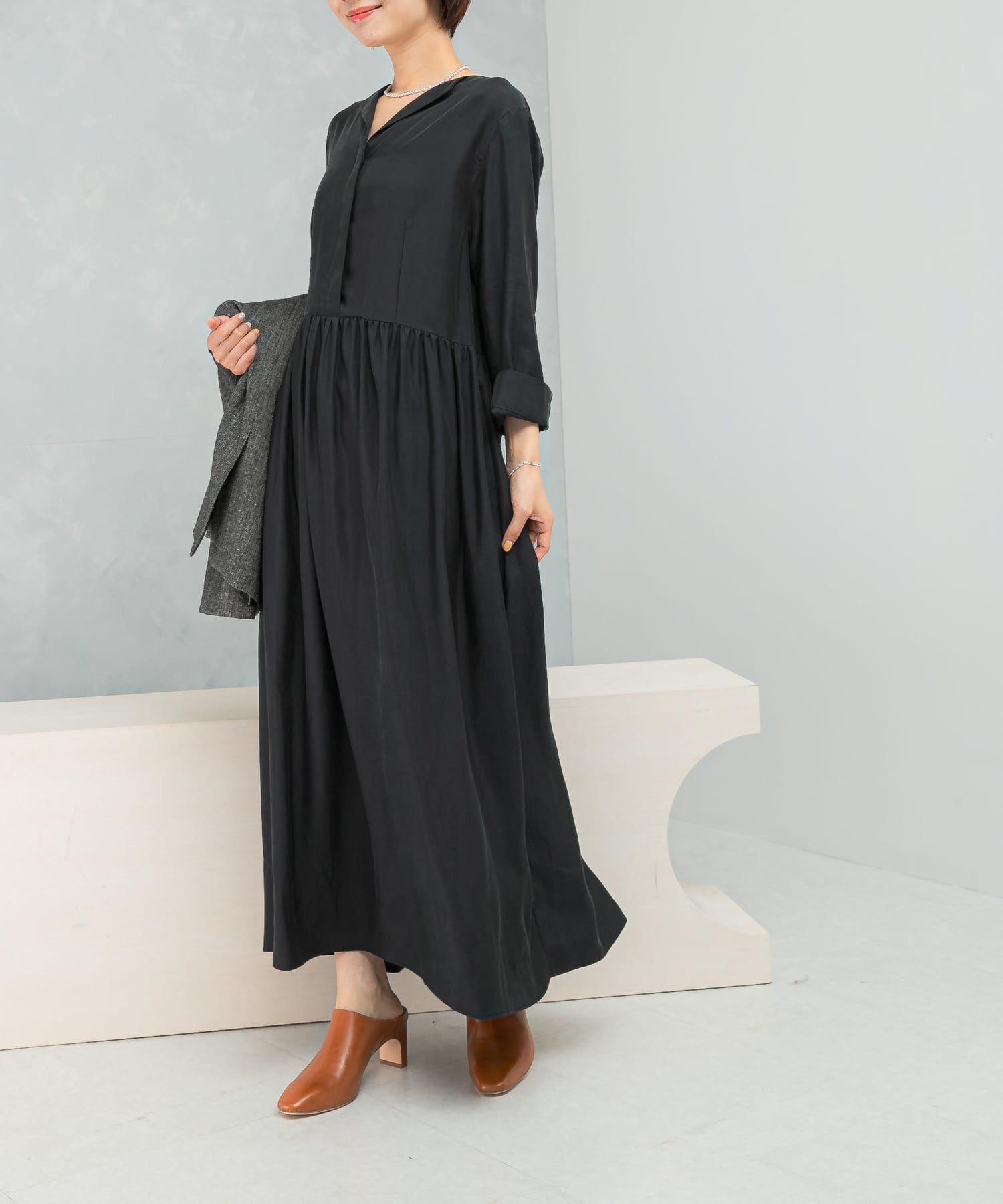 【アーバンリサーチ ロッソ/URBAN RESEARCH ROSSO】のキュプラ混フィブリルギャザーワンピース インテリア・キッズ・メンズ・レディースファッション・服の通販 founy(ファニー) 　ファッション　Fashion　レディースファッション　Fashion for Women　ワンピース　Dresses　2025年　2025　2025-2026秋冬・A/W　Autumn/Winter 2025–26 AW25–26　冬　Winter / This Winter　キュプラ　Cupro, Eco Fabric　ギャザー　Gathered, Ruffled　ジャケット　Jacket, Outerwear　エレガント 上品　Elegant　A/W・秋冬　Autumn/Winter　BLACK|ID: prp329100004638009 ipo3291000000033626009