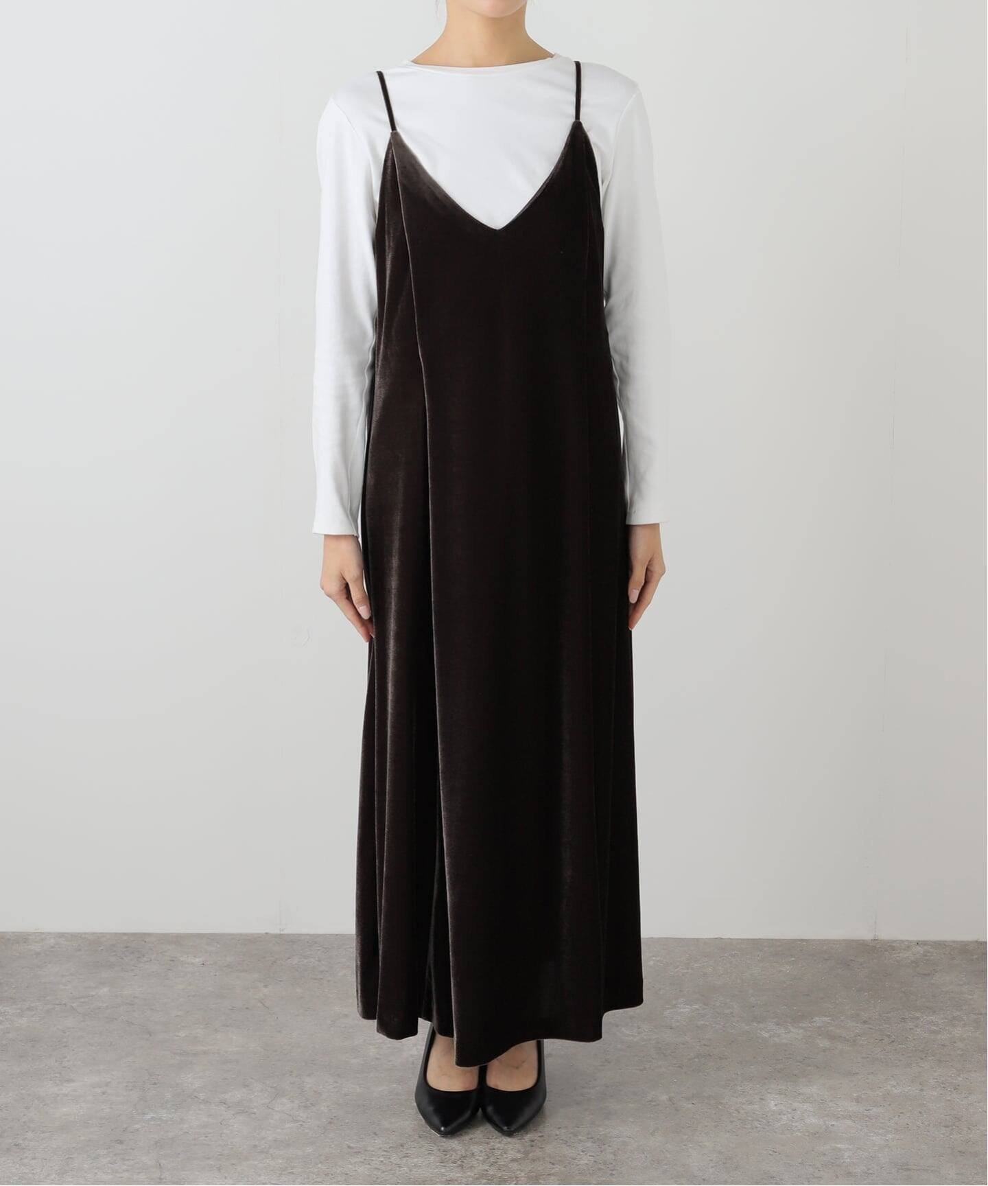 【スローブ イエナ/SLOBE IENA】のベロアキャミワンピース 人気、トレンドファッション・服の通販 founy(ファニー) 　ファッション　Fashion　レディースファッション　Fashion for Women　ワンピース　Dresses　キャミソールワンピース　Camisole Dresses　2025年　2025　2025-2026秋冬・A/W　Autumn/Winter 2025–26 AW25–26　おすすめ　Recommended / Our Picks　インナー　Innerwear　キャミワンピース　Cami Dress, Slip Dress　スニーカー　Sneakers, Trainers　フレア　Flare, Flared　ベロア　Velour, Soft Velvet　ワンポイント　One Point, Statement Accent　秋　Autumn　 other-1|ID: prp329100004638128 ipo3291000000033426098
