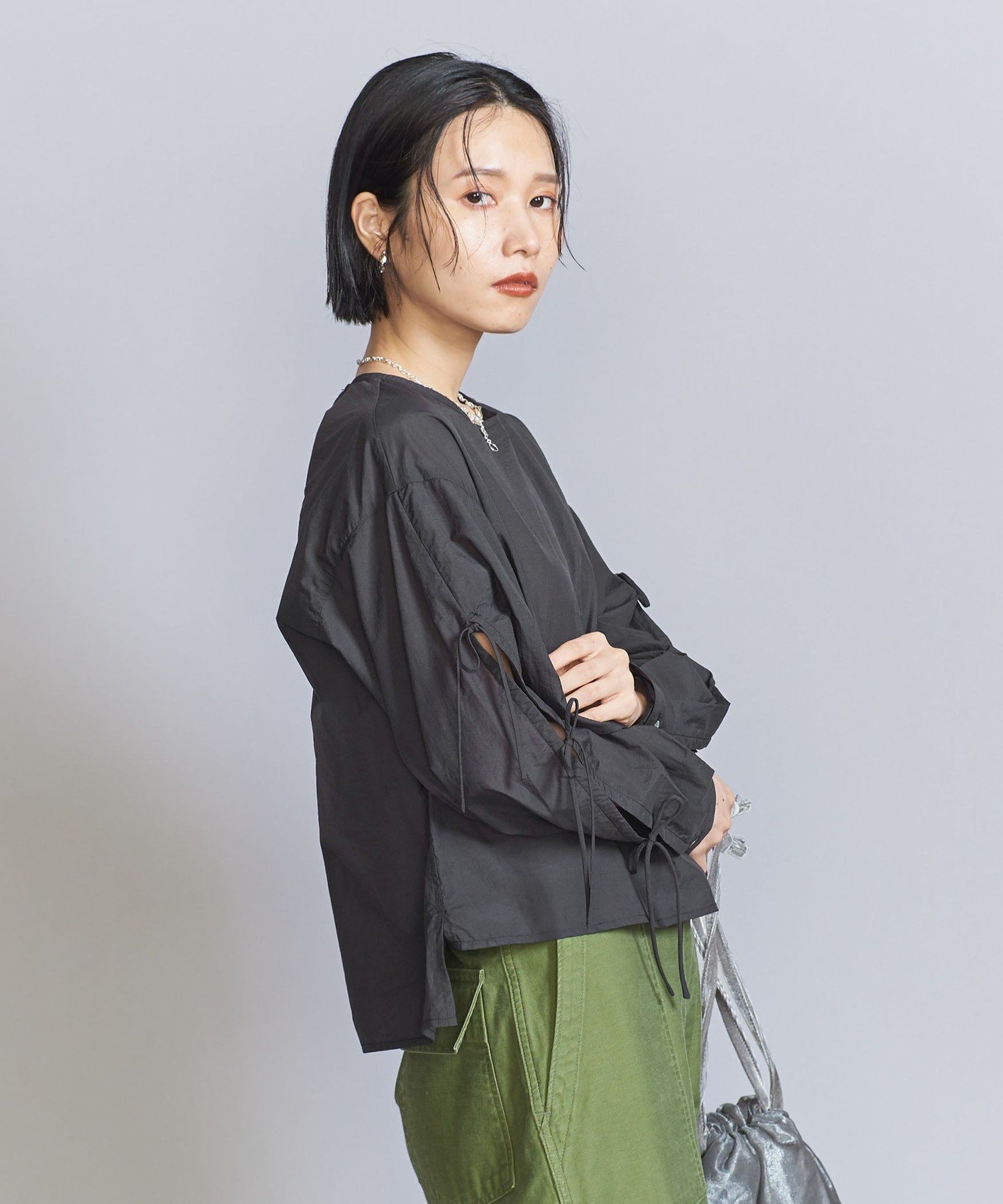 【ユナイテッドアローズ/UNITED ARROWS】のナイロンコットン リボンスリーブブラウス -ウォッシャブル- インテリア・キッズ・メンズ・レディースファッション・服の通販 founy(ファニー) 　ファッション　Fashion　レディースファッション　Fashion for Women　トップス・カットソー　Cut & Sew Tops　シャツ・ブラウス・オフィスカジュアル　Elegant Blouses & Button-Ups　ウォッシャブル　Machine Washable　キャミソール　Camisole, Spaghetti Strap Top　スラックス　Slacks, Dress Pants　スリット　Slit, Slit Detail　デニム　Denim, Jeans Material　バランス　Balance, Style Balance　フェミニン　Feminine, Girly　ベスト　Vest, Waistcoat　ボトム　Bottoms, Lower Wear　マキシ　Maxi, Full Length　マニッシュ　Mannish, Boyish　ミックス　Mix, Mixed Style　リボン　Ribbon, Bow　おすすめ　Recommended / Our Picks　BLACK|ID: prp329100004638633 ipo3291000000033433157