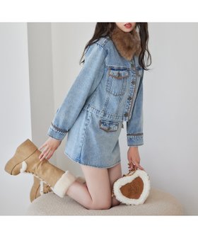 【ナイスクラップ/NICE CLAUP】の【PremiumOrder】衿ファー配色ジャケット 人気、トレンドファッション・服の通販 founy(ファニー) ファッション Fashion レディースファッション Fashion for Women アウター Coat / Outerwear Collection レディースジャケット・軽アウター Jackets 2025年 2025 2025-2026秋冬・A/W Autumn/Winter 2025–26 AW25–26 おすすめ Recommended / Our Picks コンパクト Compact, Small Size ショート Short, Short Length ジャケット Jacket, Outerwear セットアップ Set-Up, Coordinated Outfit デニム Denim, Jeans Material トレンド Trend, Trending Now バランス Balance, Style Balance フェイクファー Faux Fur, Imitation Fur ミニスカート Mini Skirt, Short Skirt 羽織 Haori, Light Jacket |ID:prp329100004638924
