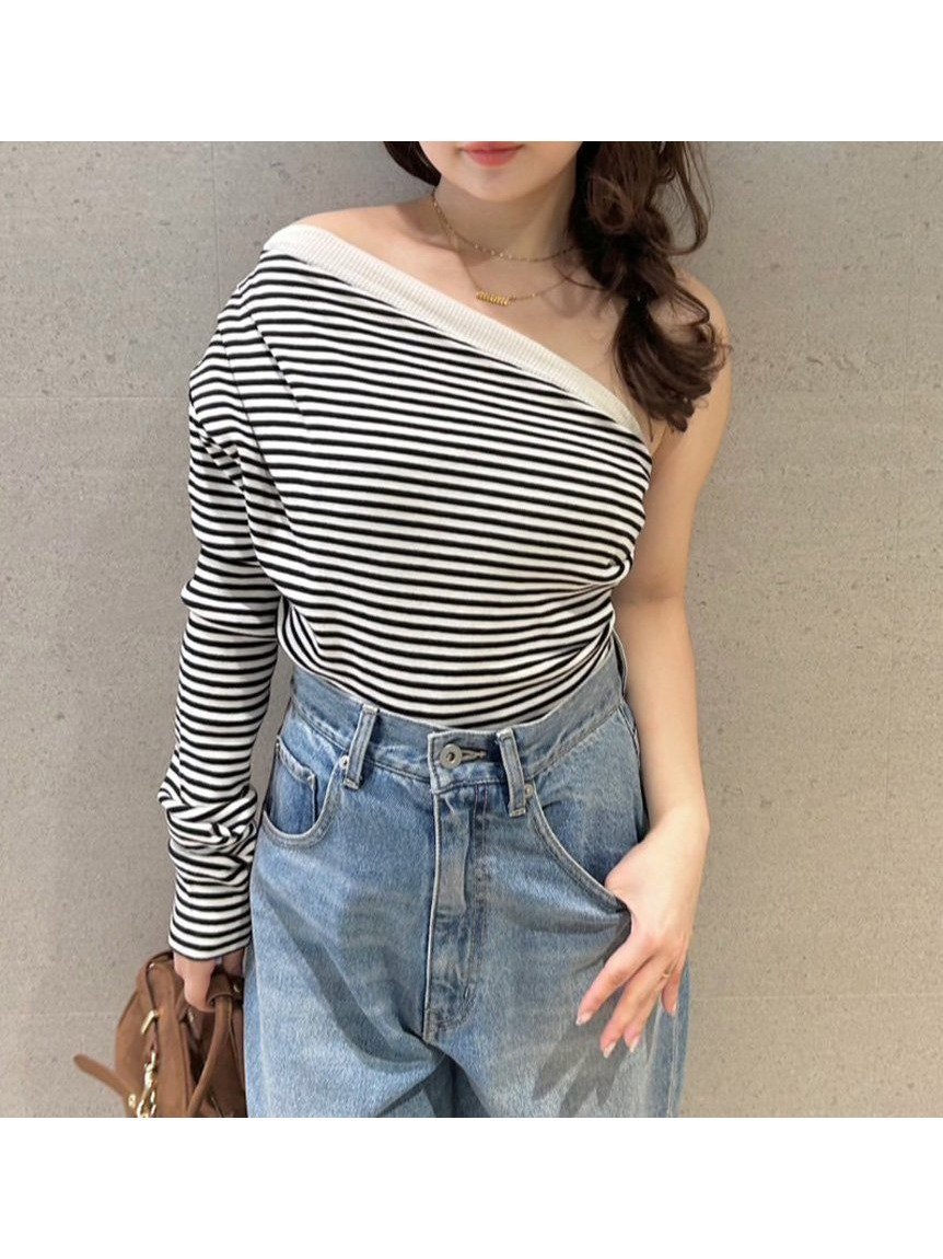 【リリーブラウン/Lily Brown】のワンショルダーデコルテニットトップス インテリア・キッズ・メンズ・レディースファッション・服の通販 founy(ファニー) 　ファッション　Fashion　レディースファッション　Fashion for Women　トップス・カットソー　Cut & Sew Tops　ニット　Knit Tops & Sweaters　デコルテ　Décolleté, Neckline　バランス　Balance, Style Balance　フィット　Fit, Slim Fit　ボーダー　Border, Stripe　春　Spring　雑誌　Magazine, Fashion Magazine　BORDER[933]|ID: prp329100004639382 ipo3291000000033442446