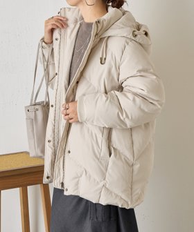 【ジェナ エスパス メルヴェイユ/Jena espace merveilleux】のハトメフードダウン 人気、トレンドファッション・服の通販 founy(ファニー) ファッション Fashion レディースファッション Fashion for Women キルティング Quilted, Quilting スタイリッシュ Stylish, Fashionable スマート Smart, Elegant ドローコード Drawcord, Drawstring Cord 冬 Winter / This Winter 再入荷 Restock / Back in Stock おすすめ Recommended / Our Picks |ID:prp329100004639478
