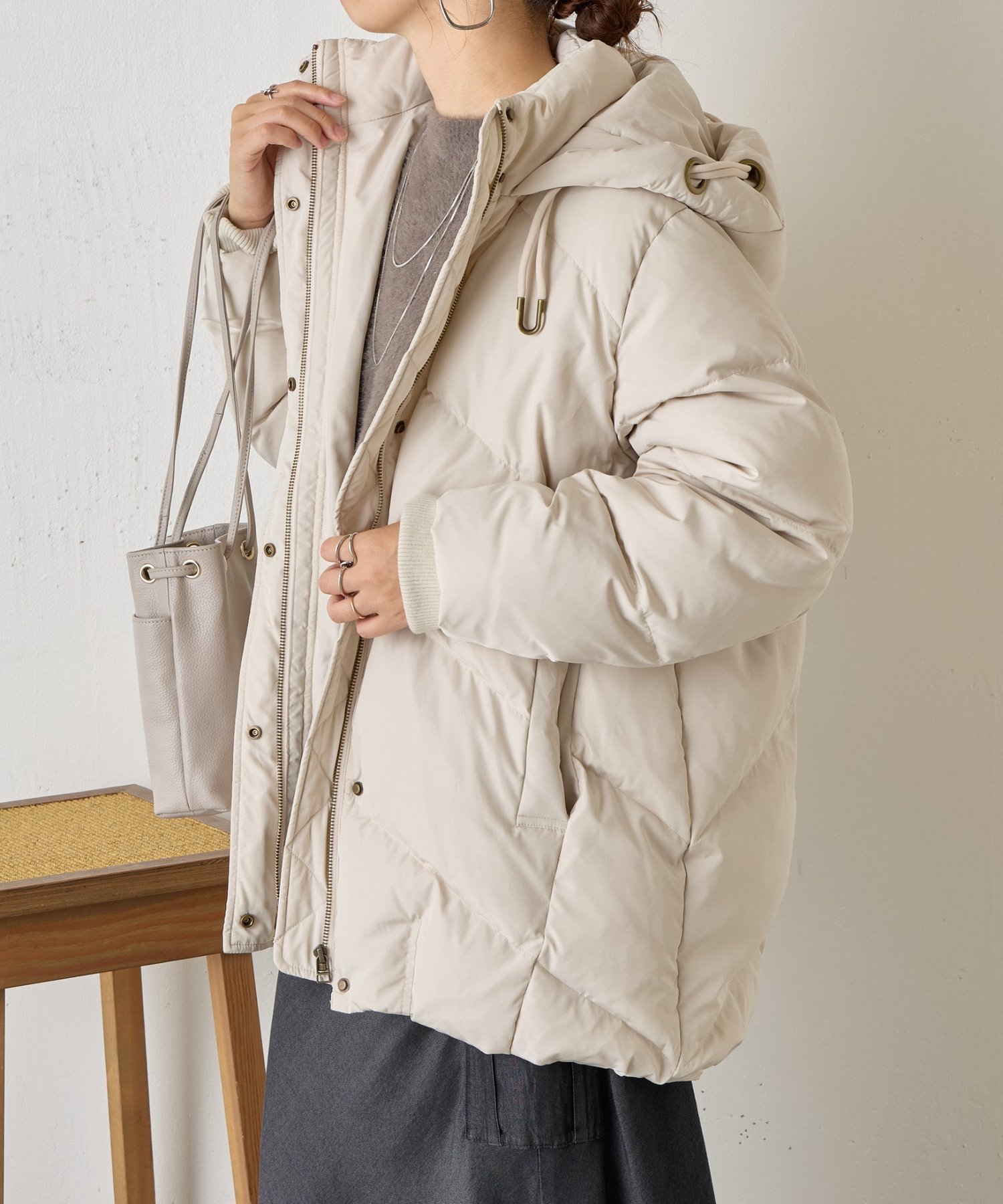 【ジェナ エスパス メルヴェイユ/Jena espace merveilleux】のハトメフードダウン 人気、トレンドファッション・服の通販 founy(ファニー) 　ファッション　Fashion　レディースファッション　Fashion for Women　キルティング　Quilted, Quilting　スタイリッシュ　Stylish, Fashionable　スマート　Smart, Elegant　ドローコード　Drawcord, Drawstring Cord　冬　Winter / This Winter　再入荷　Restock / Back in Stock　おすすめ　Recommended / Our Picks　 other-1|ID: prp329100004639478 ipo3291000000033443486