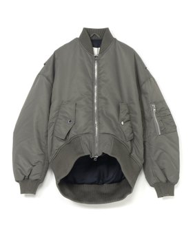 【J.W.アンダーソン/J.W ANDERSON】のOVERSIZED CURVED HEM BOMBER JACKET 人気、トレンドファッション・服の通販 founy(ファニー) ファッション Fashion レディースファッション Fashion for Women アウター Coat / Outerwear Collection レディースジャケット・軽アウター Jackets ショルダー Shoulder, Shoulder Strap スウェット / スエット Sweatshirt, Sweatwear テクスチャー Texture, Textured Fabric ドロップ Drop Shoulder, Dropped Style フィット Fit, Slim Fit リラックス Relax, Relaxed Fit ワイド Wide, Wide Fit |ID:prp329100004639498