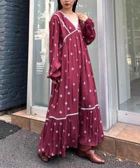 【チャオパニックティピー/CIAOPANIC TYPY】のindiaエンブロイダリー刺繍ワンピ 人気、トレンドファッション・服の通販 founy(ファニー) ファッション Fashion レディースファッション Fashion for Women ワンピース Dresses エンブロイダリー Embroidery Design 秋 Autumn カーディガン Cardigan, Knitwear キャップ Cap, Baseball Cap ジャケット Jacket, Outerwear スニーカー Sneakers, Trainers デコルテ Décolleté, Neckline おすすめ Recommended / Our Picks 夏 Summer |ID:prp329100004639538