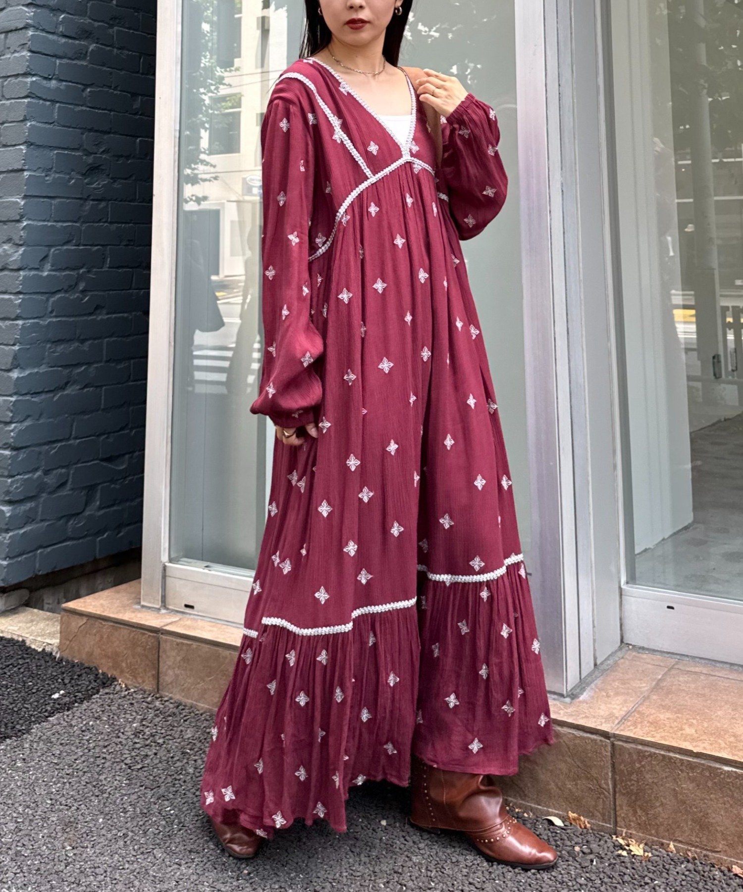【チャオパニックティピー/CIAOPANIC TYPY】のindiaエンブロイダリー刺繍ワンピ 人気、トレンドファッション・服の通販 founy(ファニー) 　ファッション　Fashion　レディースファッション　Fashion for Women　ワンピース　Dresses　エンブロイダリー　Embroidery Design　秋　Autumn　カーディガン　Cardigan, Knitwear　キャップ　Cap, Baseball Cap　ジャケット　Jacket, Outerwear　スニーカー　Sneakers, Trainers　デコルテ　Décolleté, Neckline　おすすめ　Recommended / Our Picks　夏　Summer　 other-1|ID: prp329100004639538 ipo3291000000033443864
